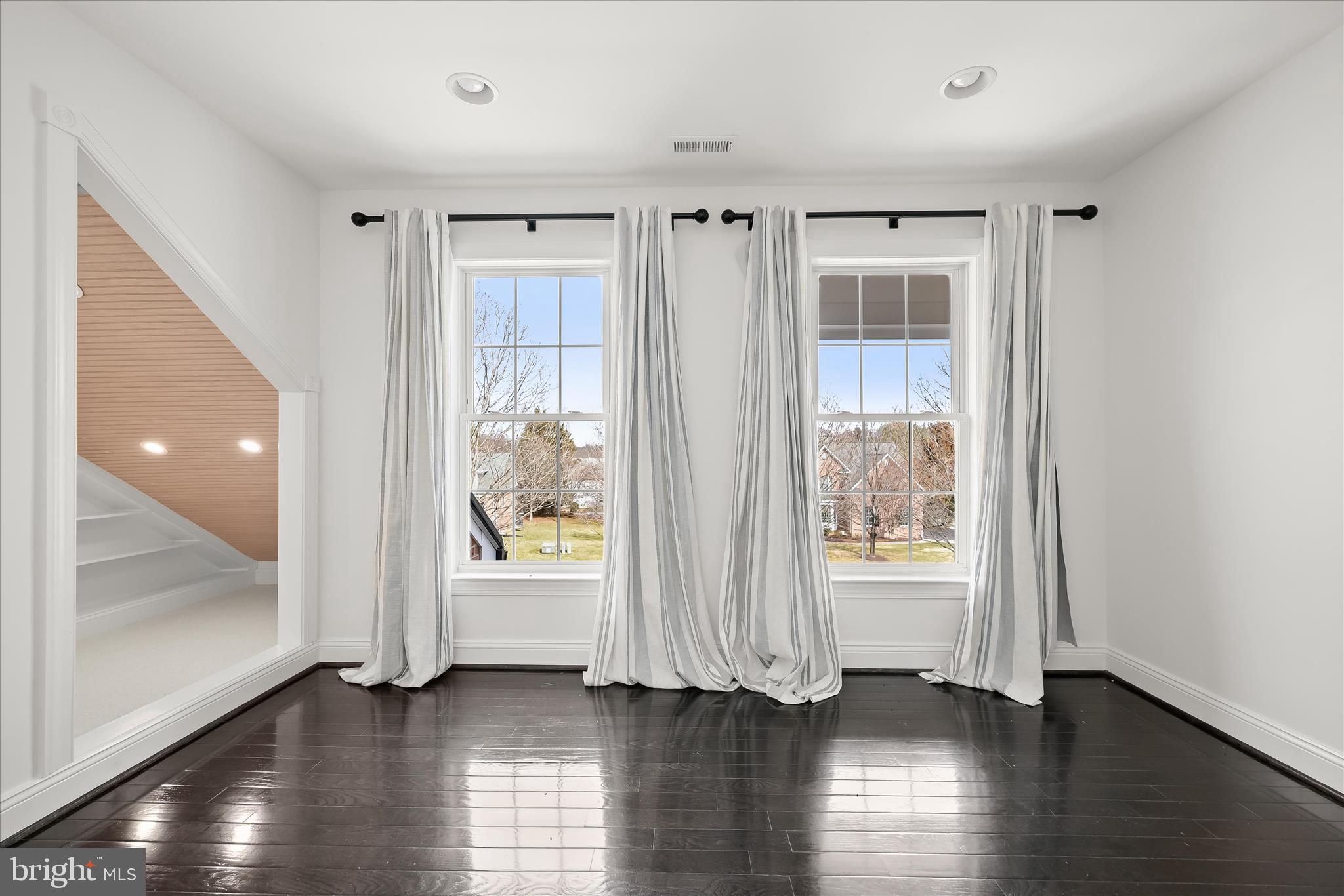 KINGSBRIDGE - Residential