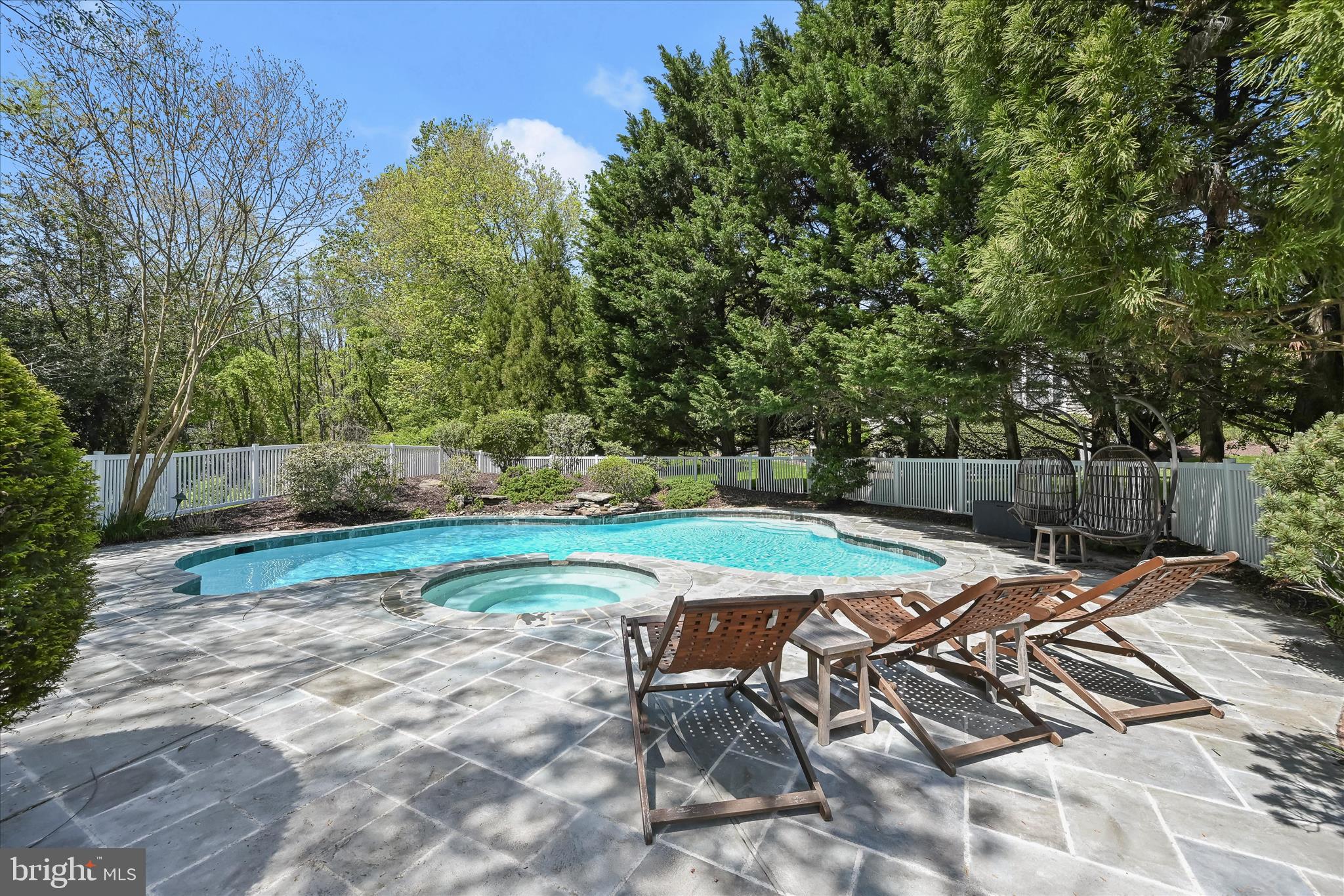 KINGSBRIDGE - Residential