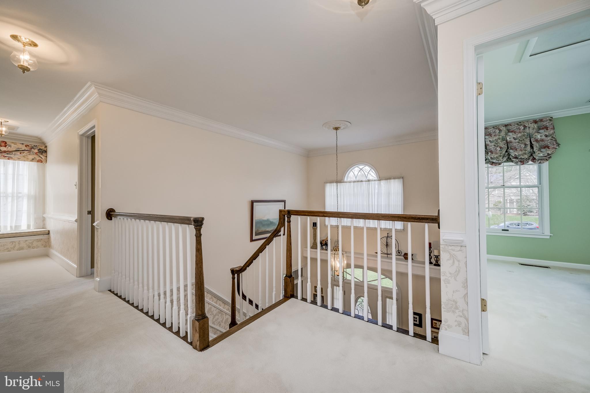 HOBBITS GLEN - Residential