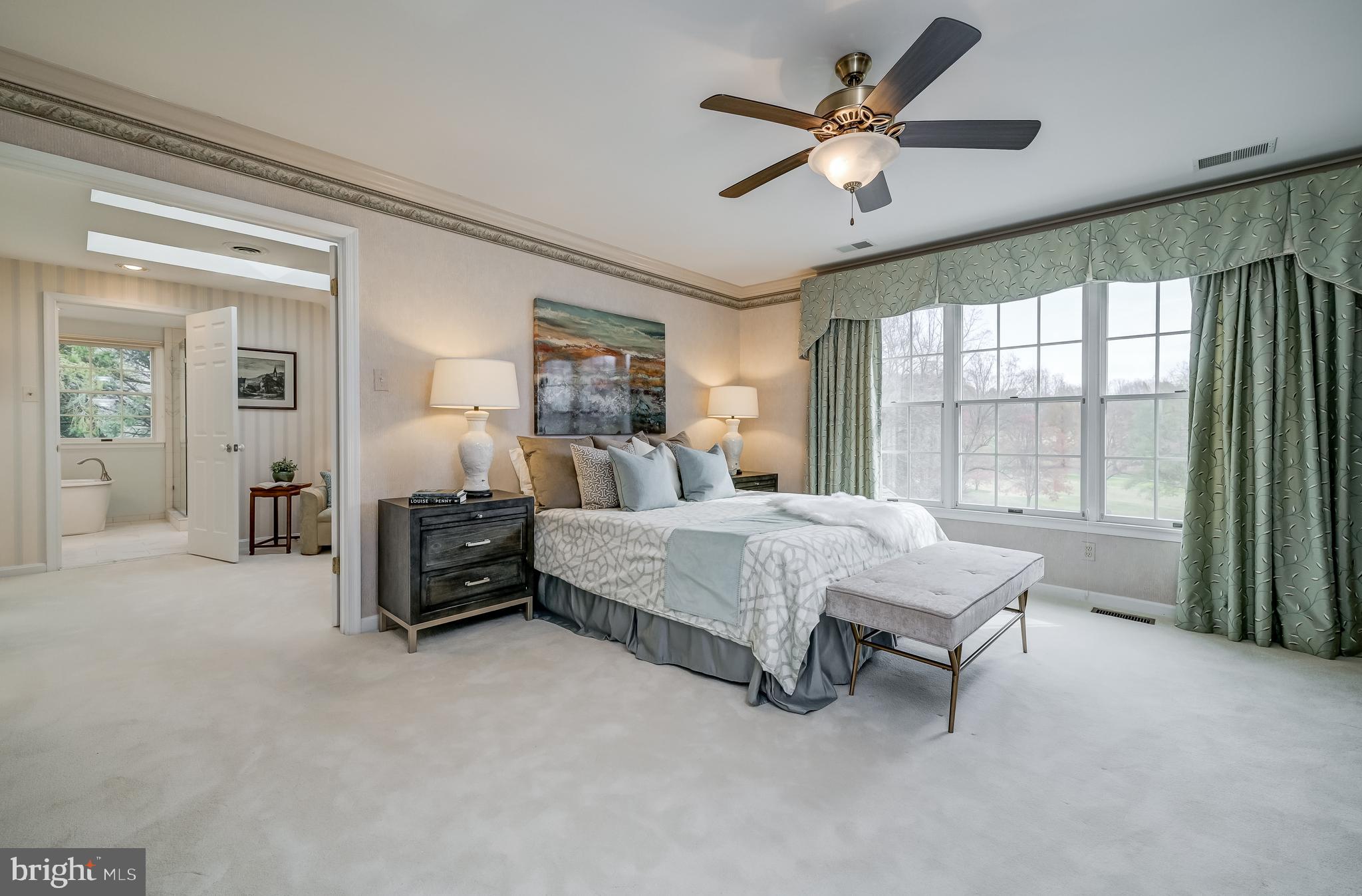 HOBBITS GLEN - Residential