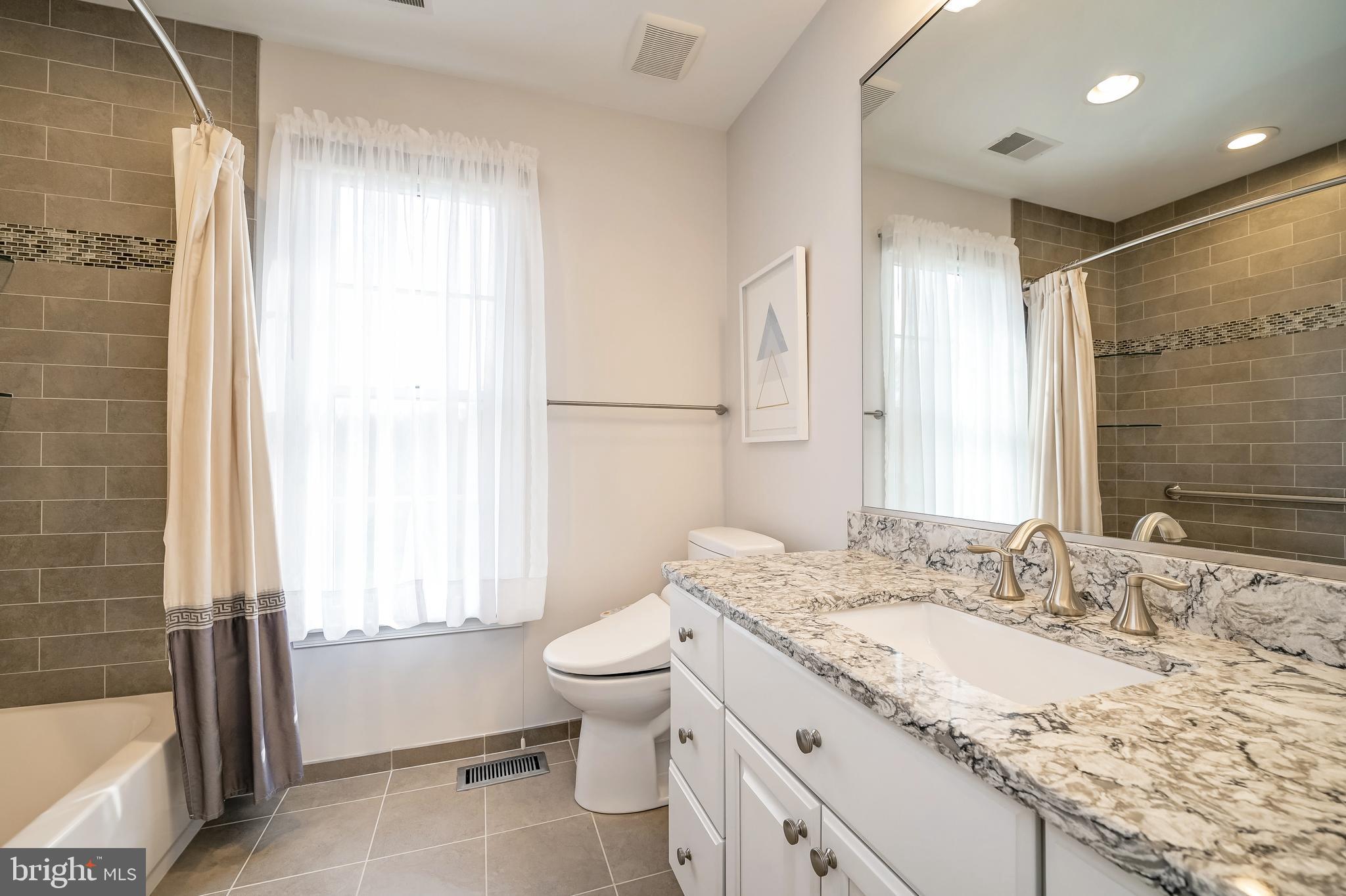 HOBBITS GLEN - Residential