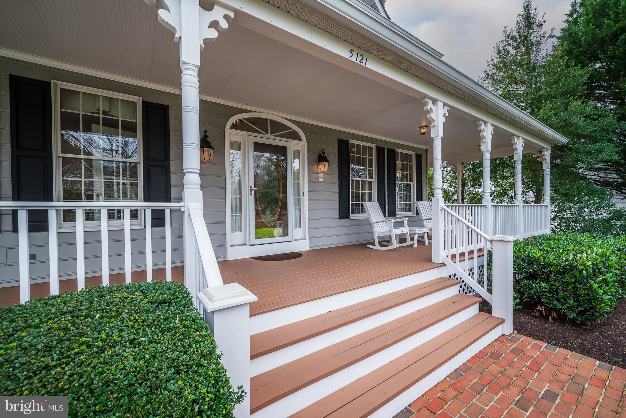 HOBBITS GLEN - Residential