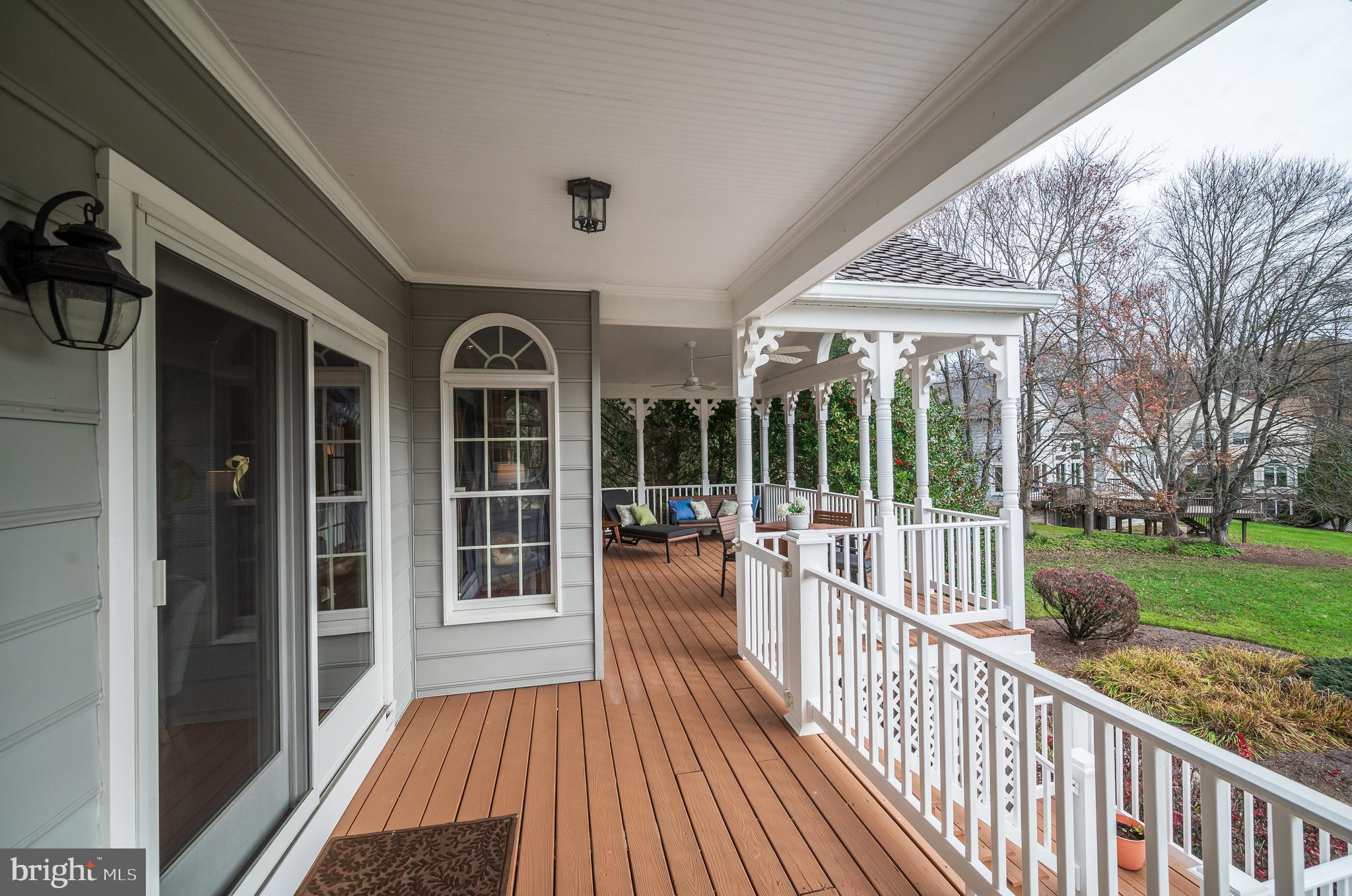 HOBBITS GLEN - Residential