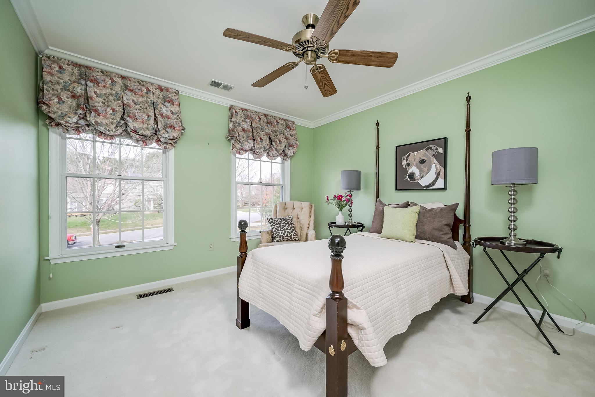 HOBBITS GLEN - Residential