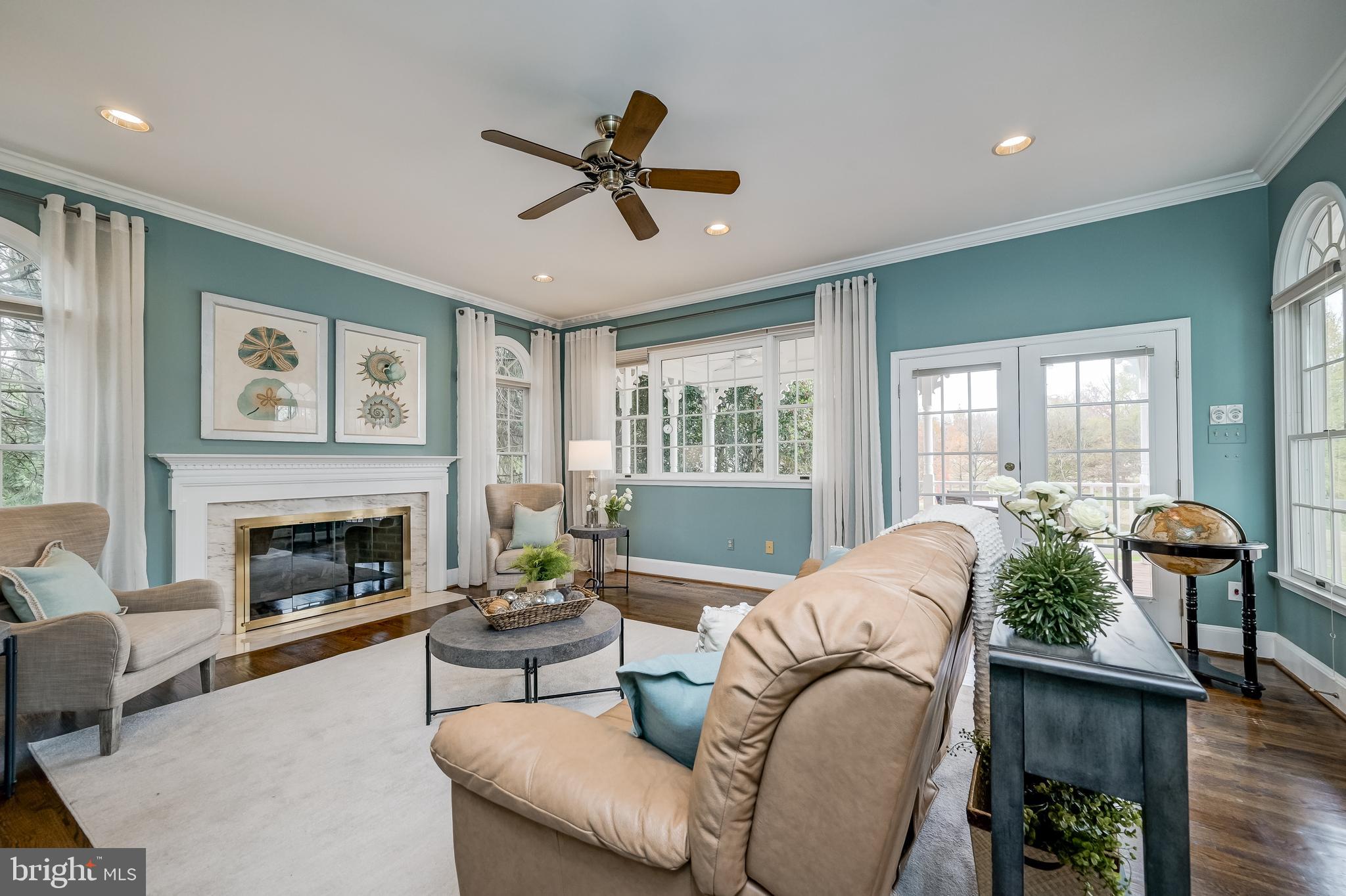 HOBBITS GLEN - Residential