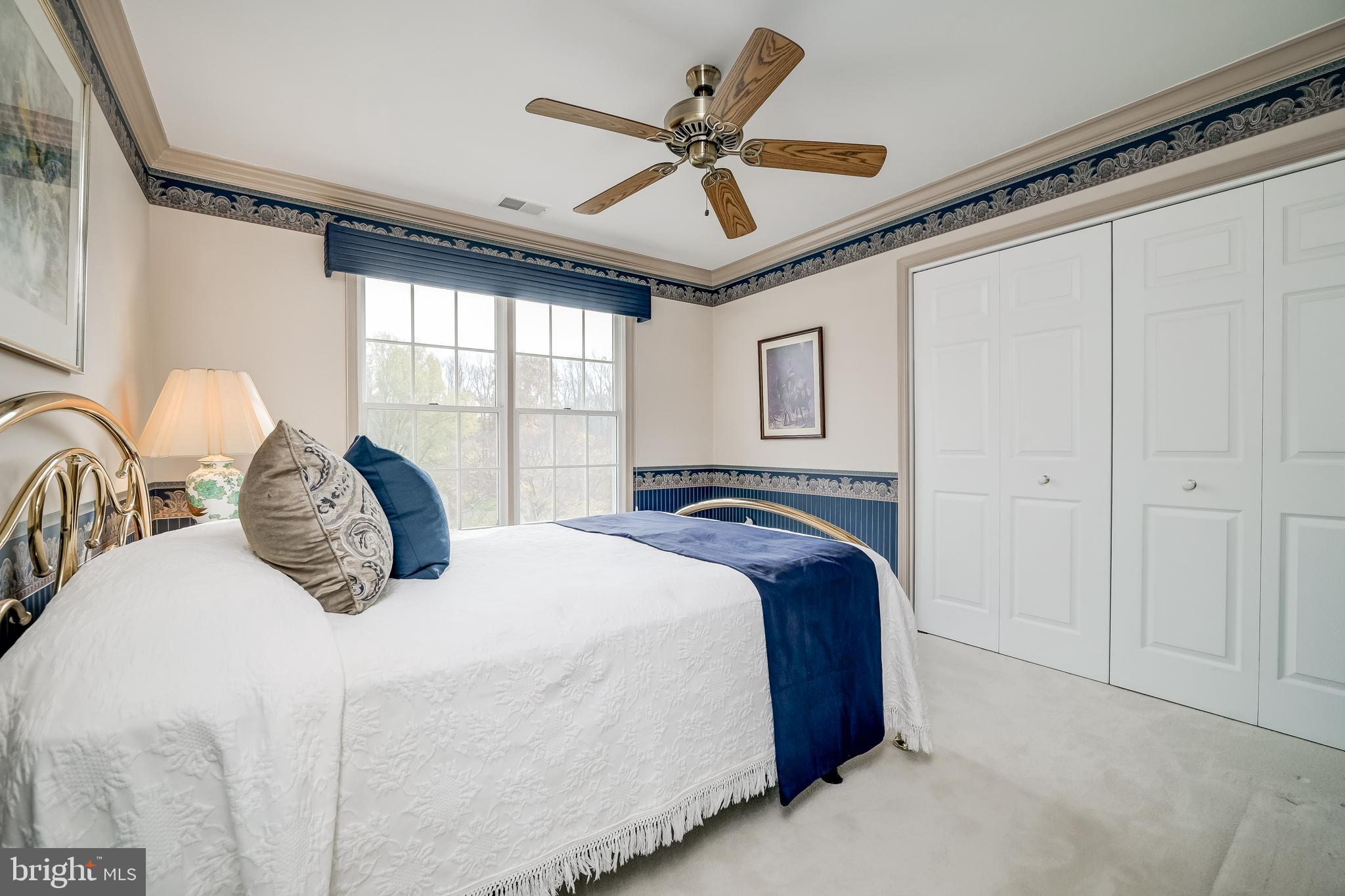 HOBBITS GLEN - Residential