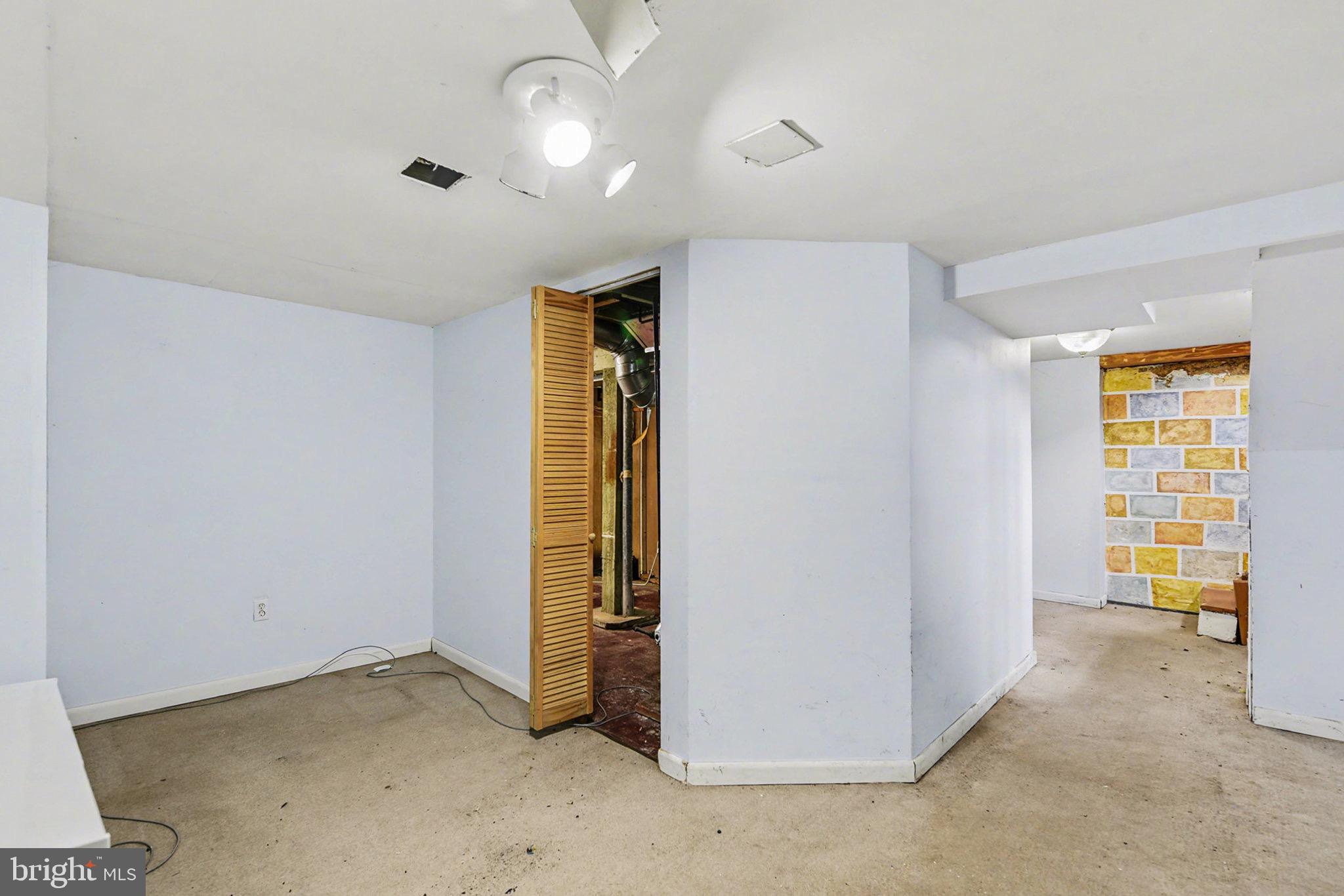 PARKVILLE - Residential