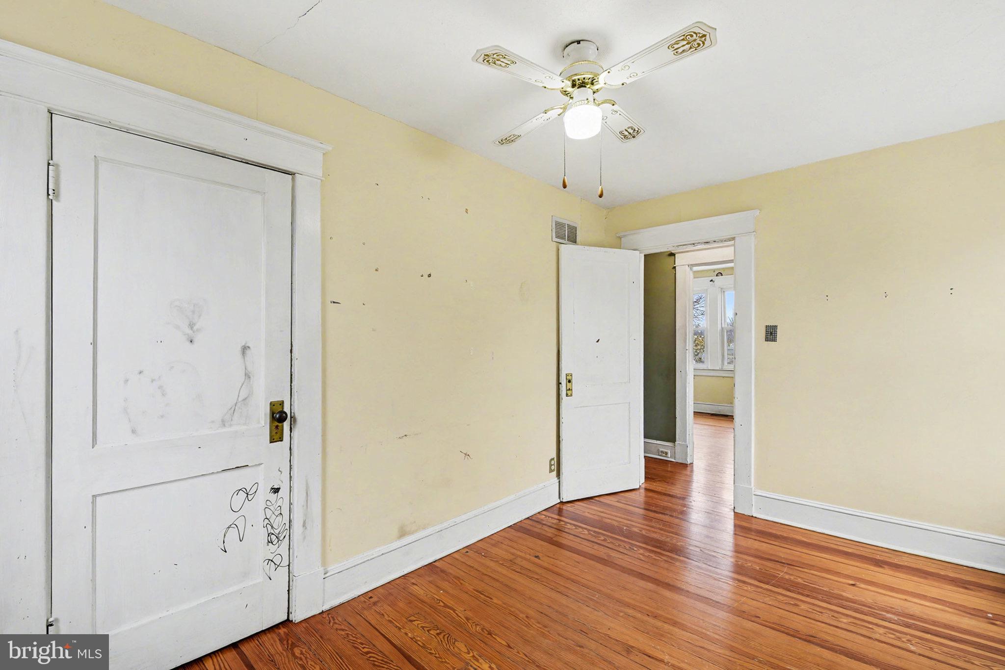 PARKVILLE - Residential