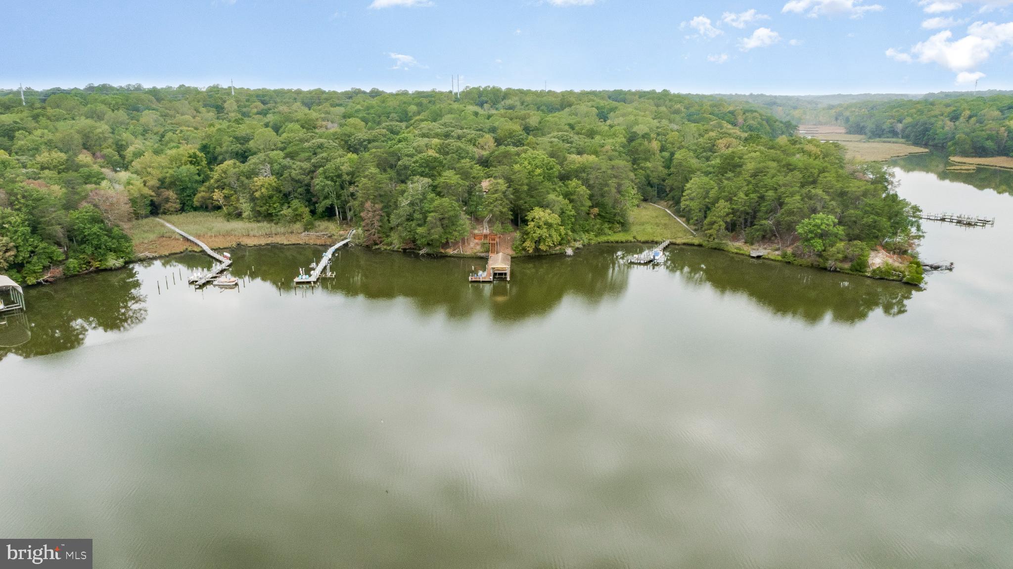 ST LEONARD SHORES - Residential