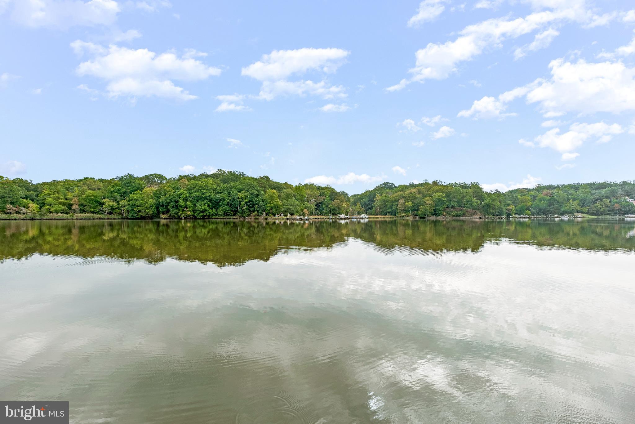 ST LEONARD SHORES - Residential