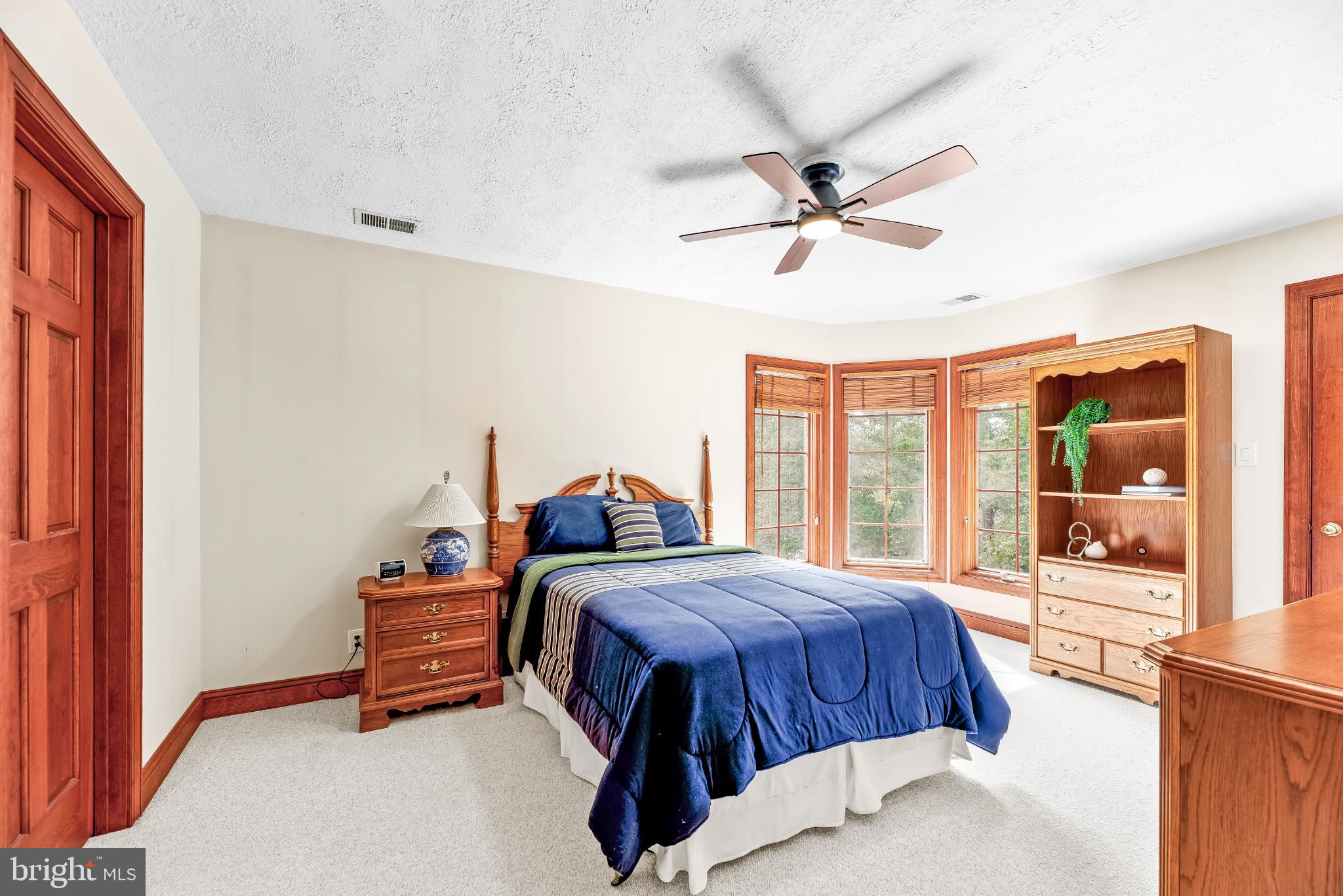 ST LEONARD SHORES - Residential