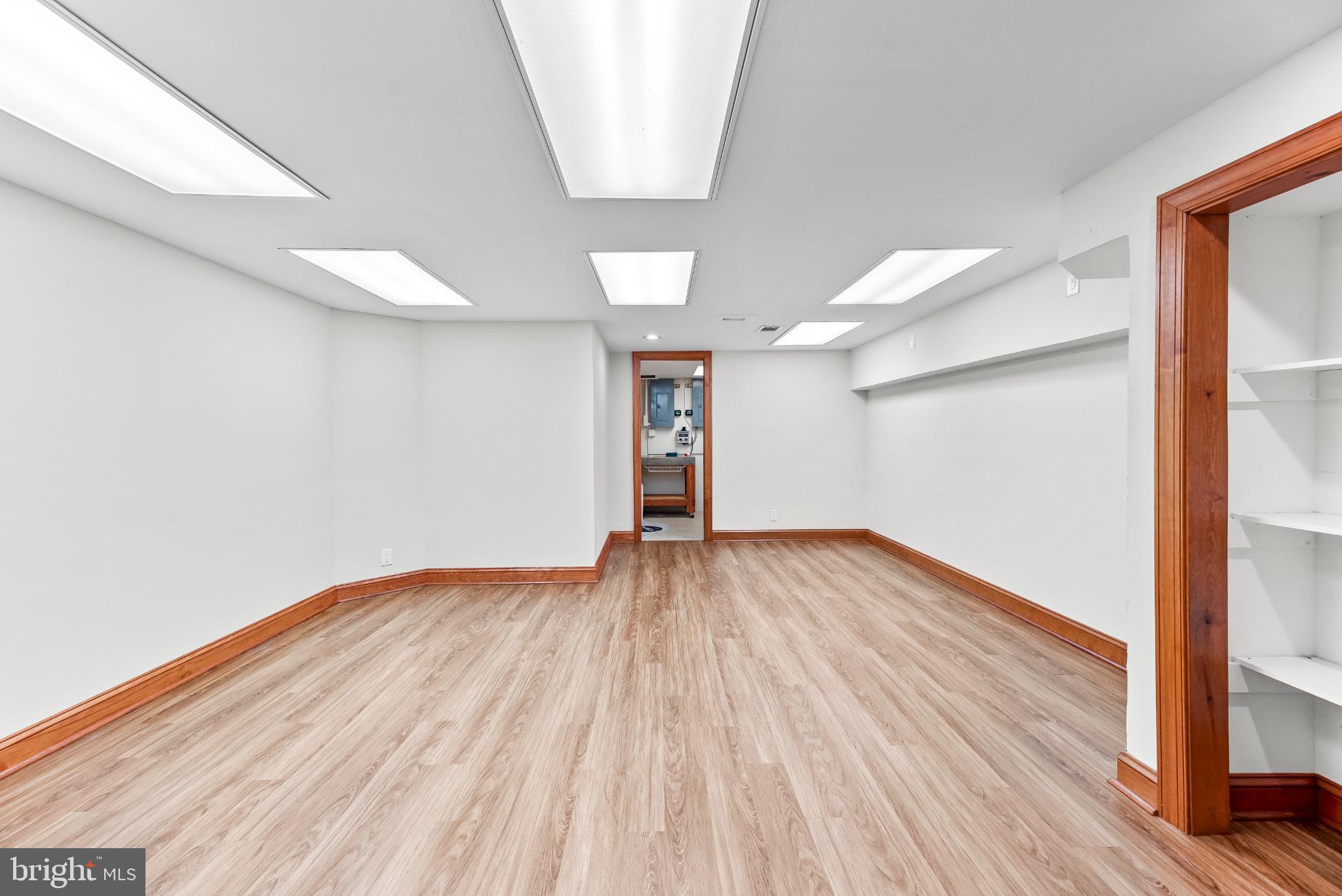 ST LEONARD SHORES - Residential