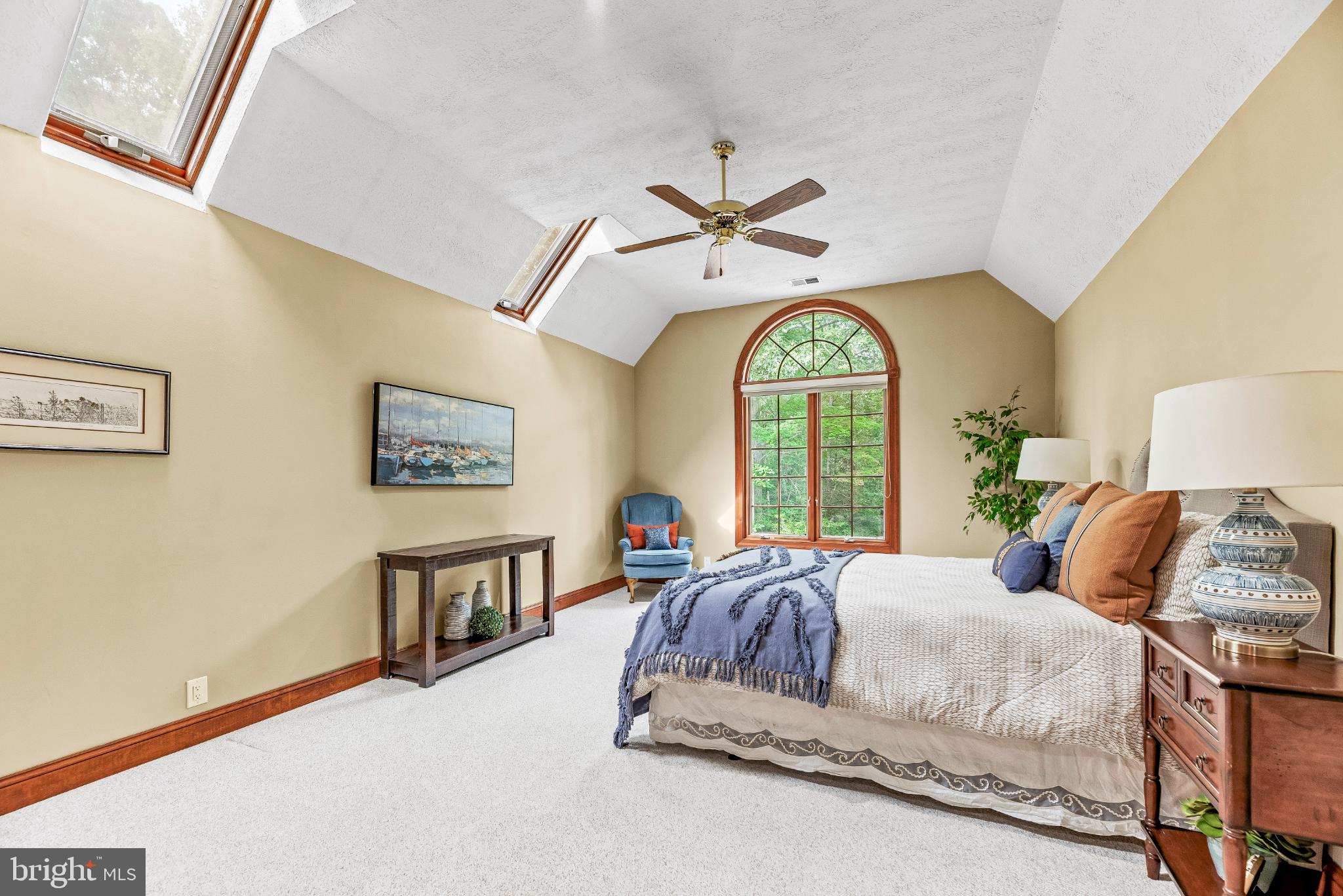 ST LEONARD SHORES - Residential