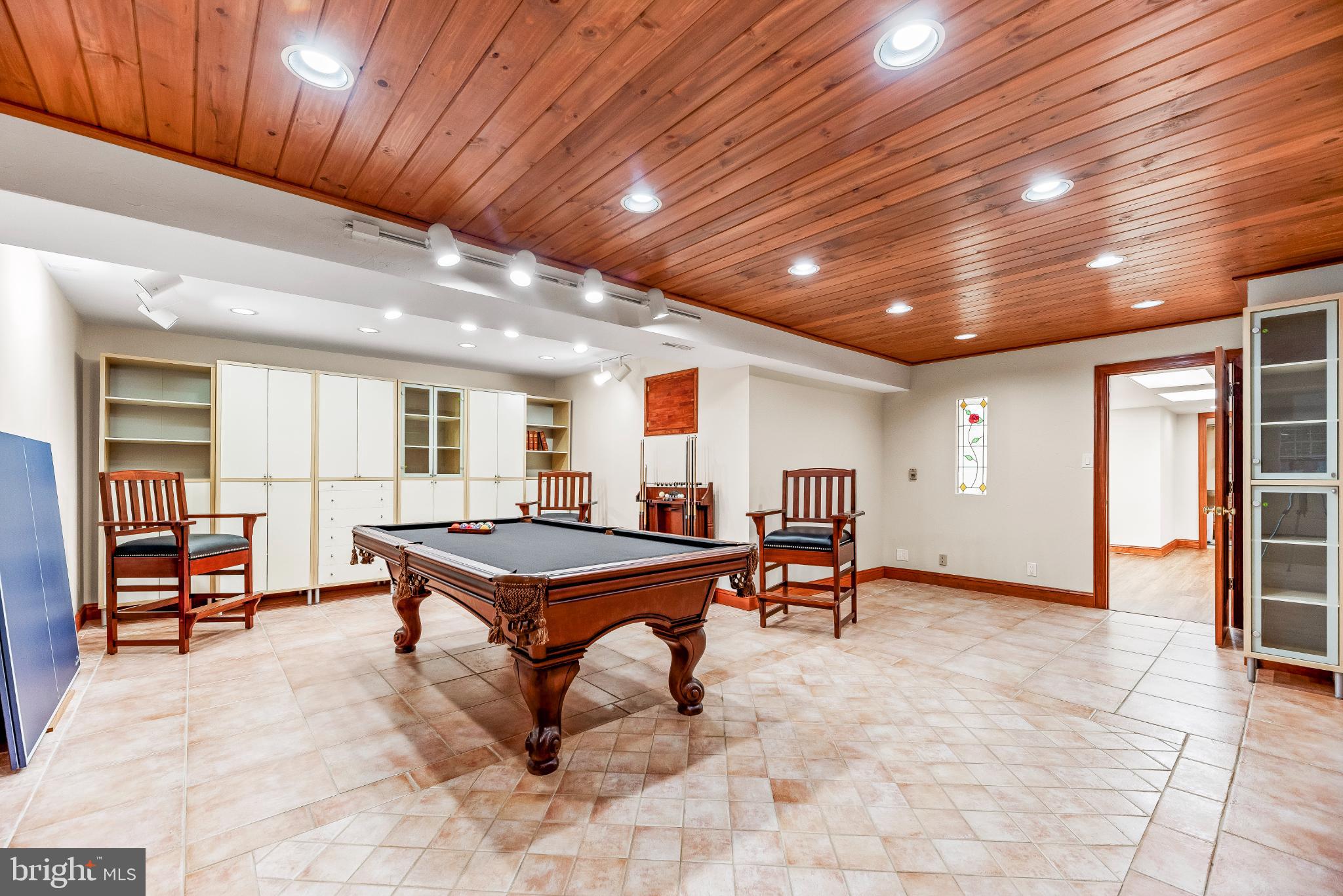 ST LEONARD SHORES - Residential