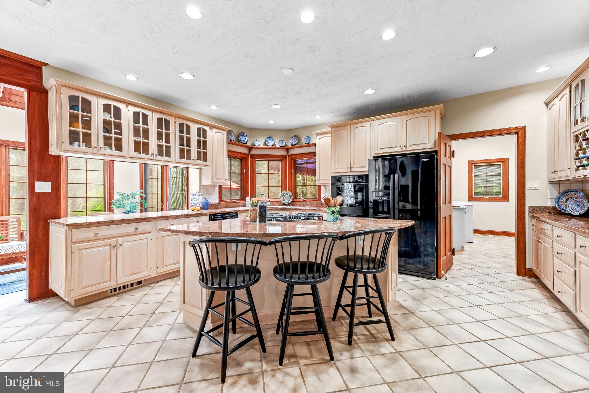 ST LEONARD SHORES - Residential