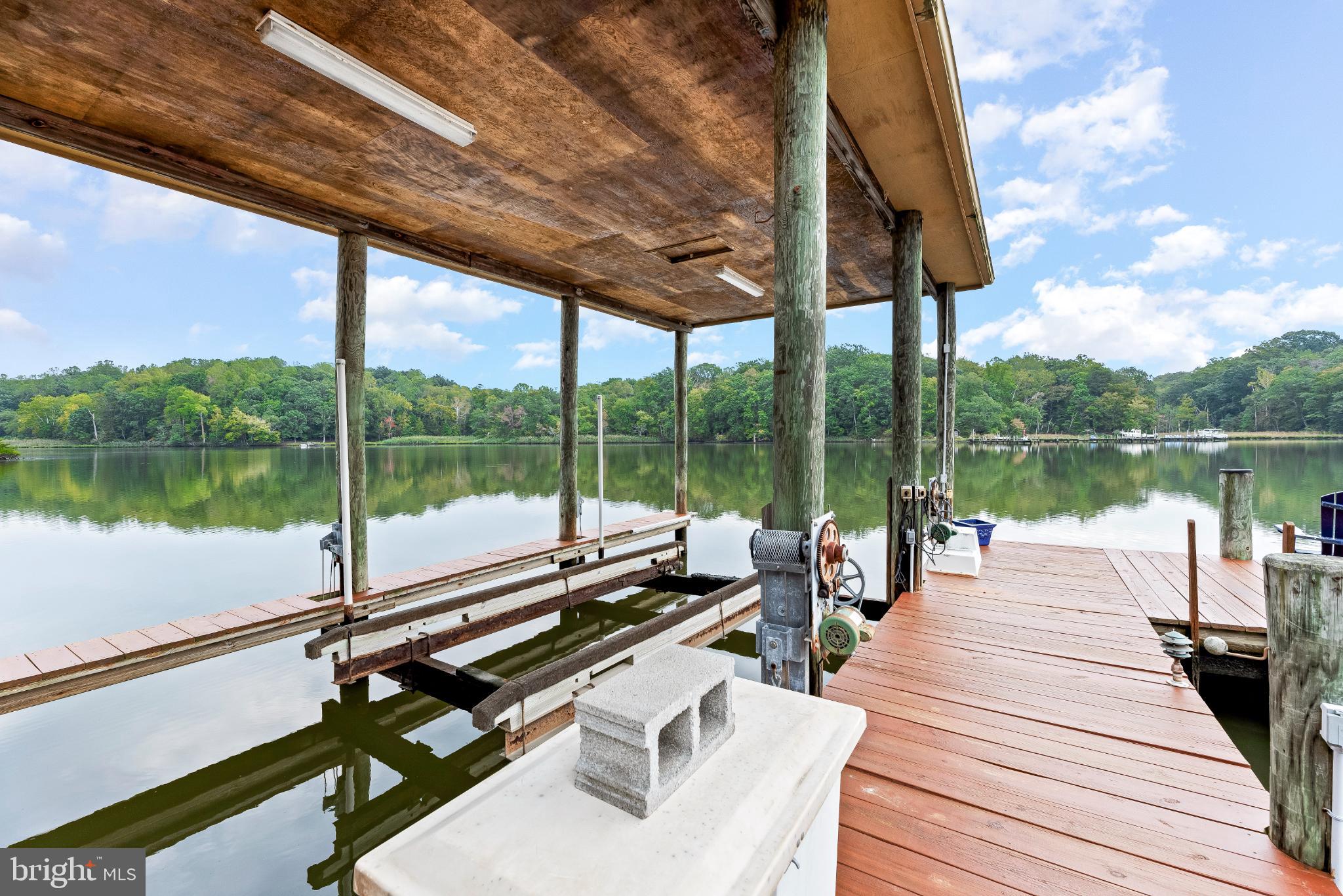 ST LEONARD SHORES - Residential