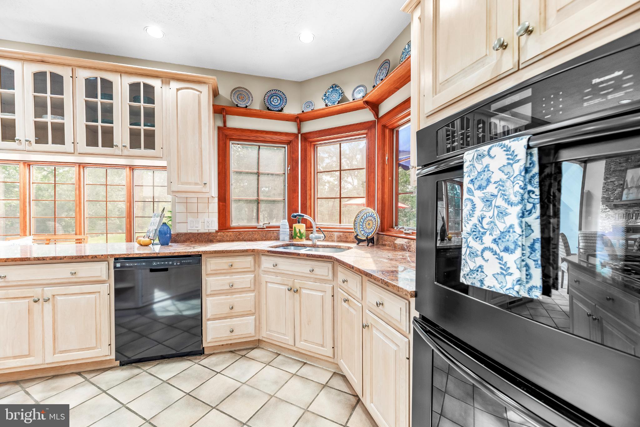 ST LEONARD SHORES - Residential