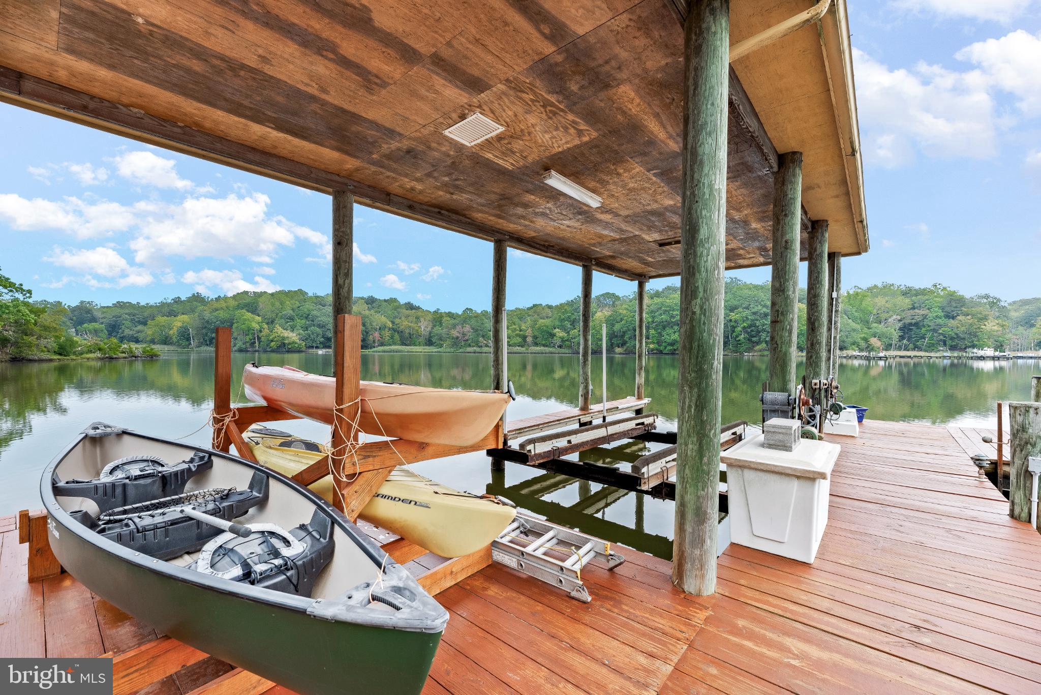 ST LEONARD SHORES - Residential