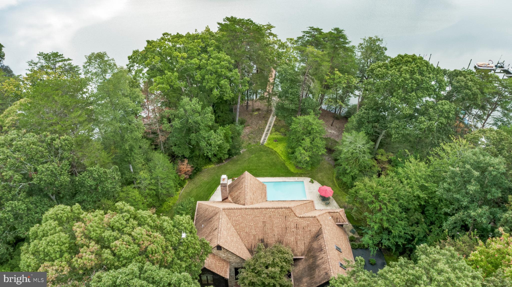 ST LEONARD SHORES - Residential