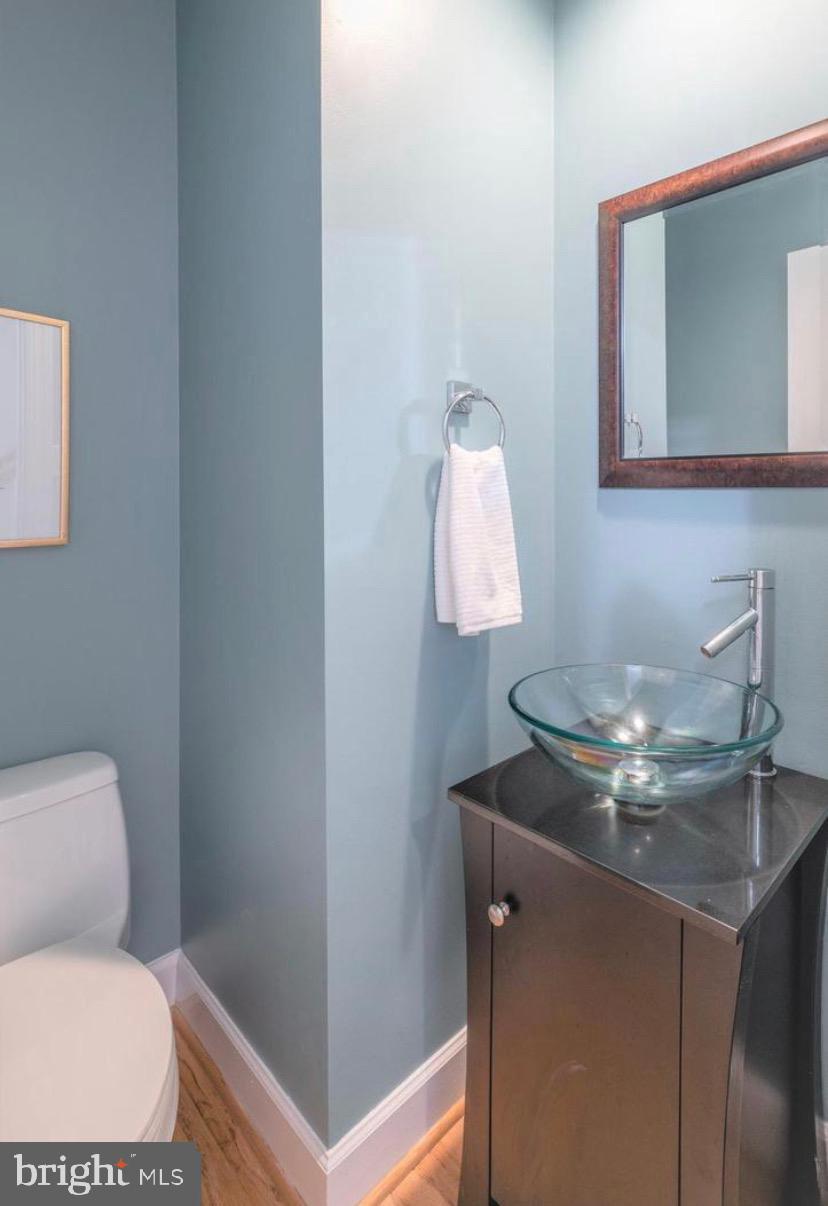 COURTHOUSE HILL - Residential Lease