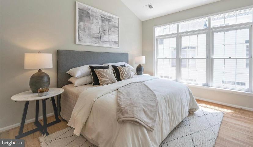 COURTHOUSE HILL - Residential Lease