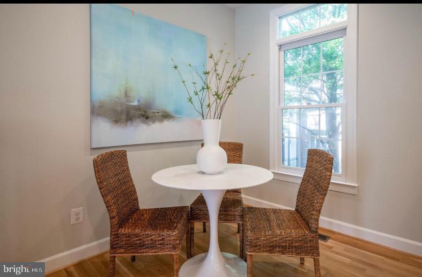 COURTHOUSE HILL - Residential Lease