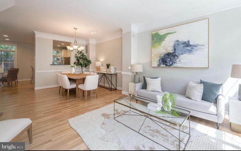 COURTHOUSE HILL - Residential Lease