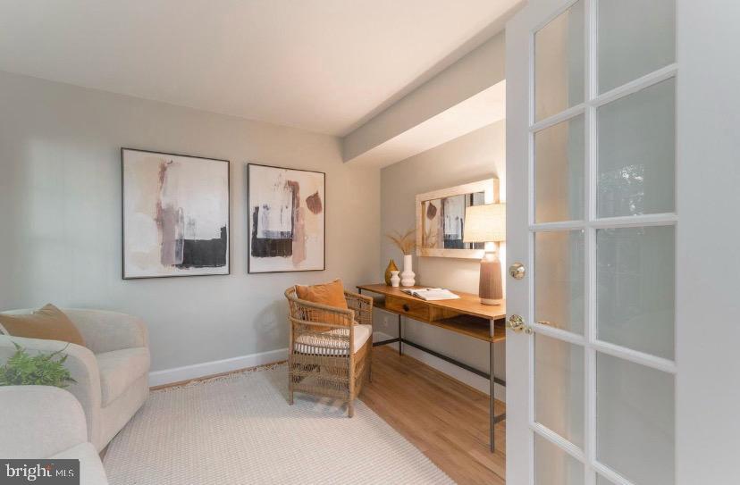 COURTHOUSE HILL - Residential Lease