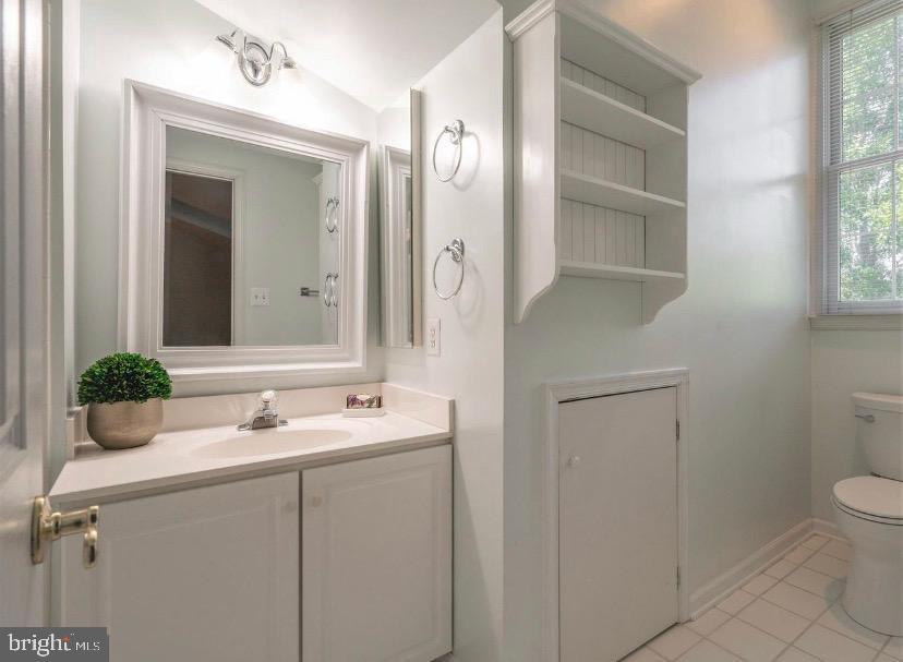 COURTHOUSE HILL - Residential Lease