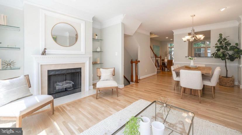 COURTHOUSE HILL - Residential Lease