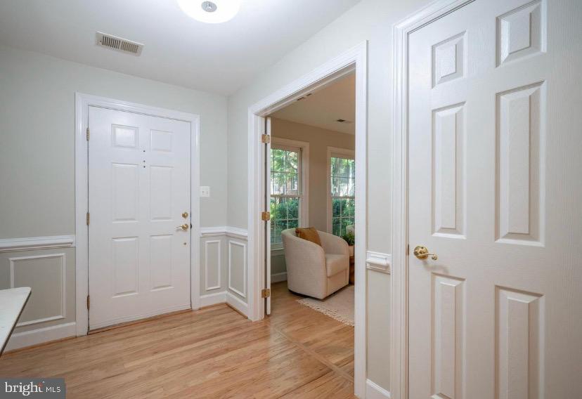 COURTHOUSE HILL - Residential Lease