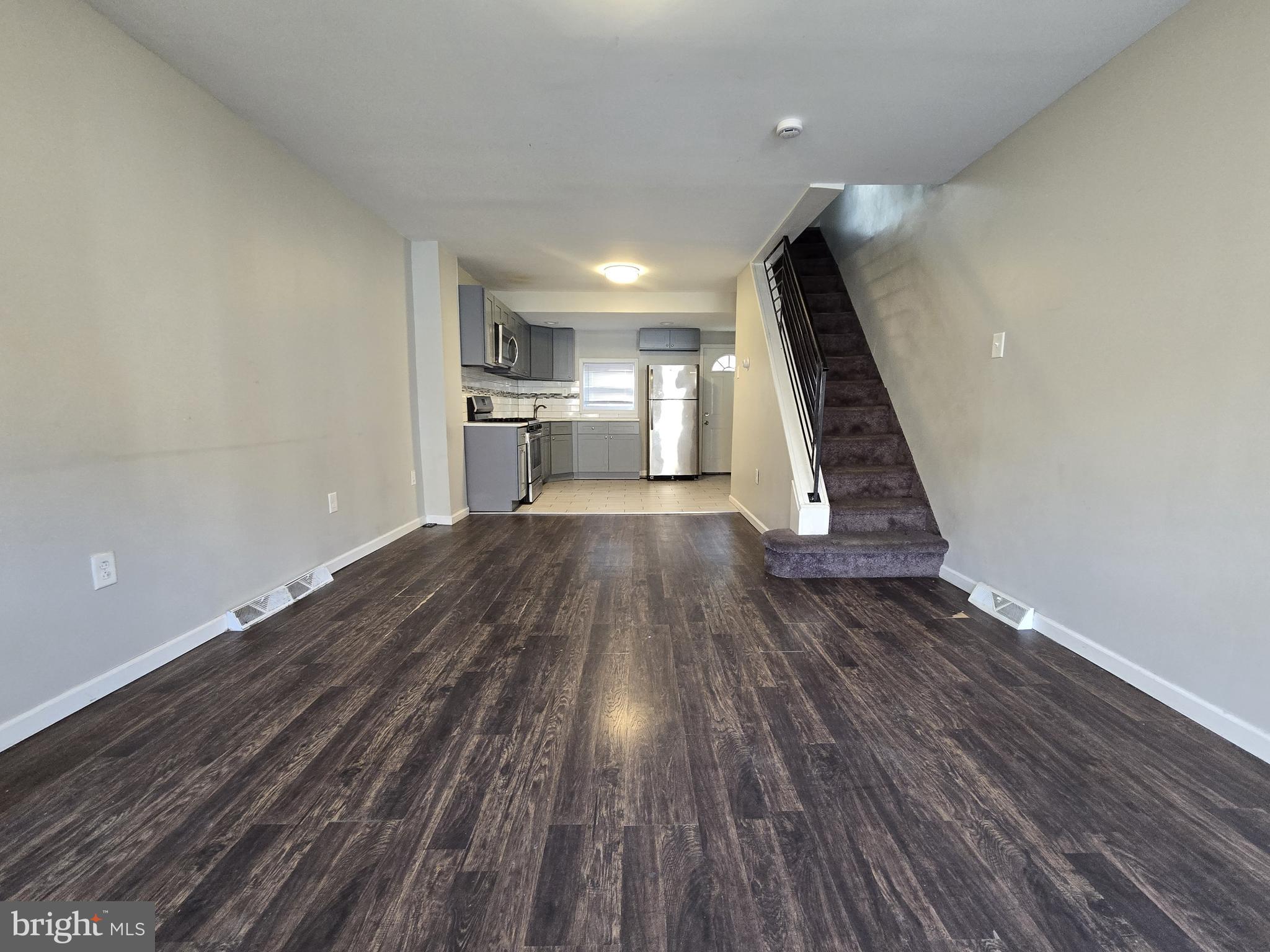 PORT RICHMOND - Residential