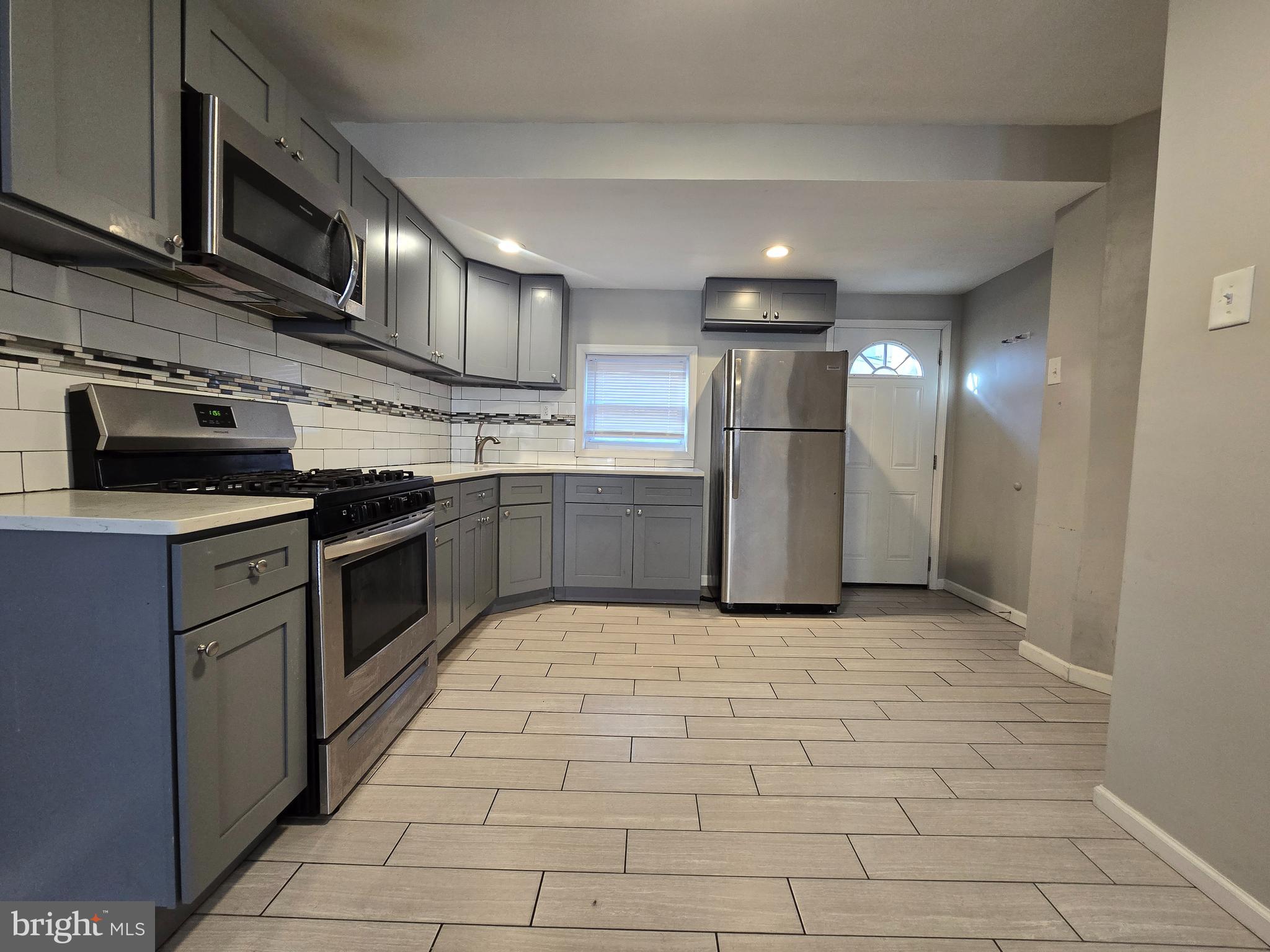 PORT RICHMOND - Residential