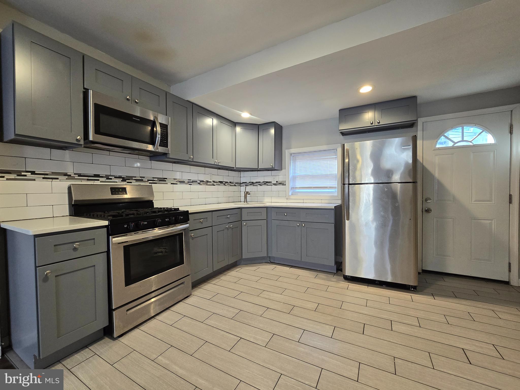 PORT RICHMOND - Residential