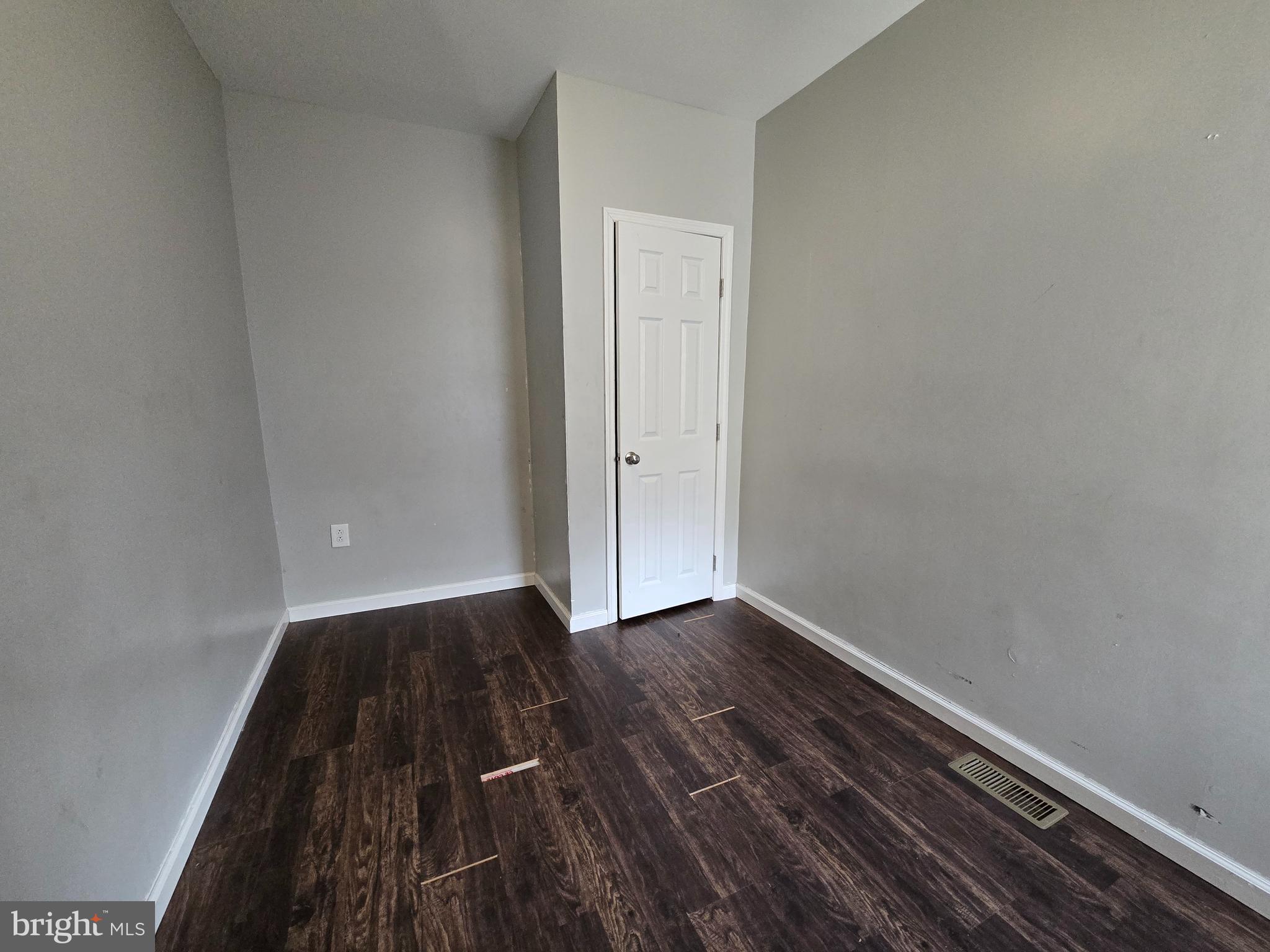 PORT RICHMOND - Residential