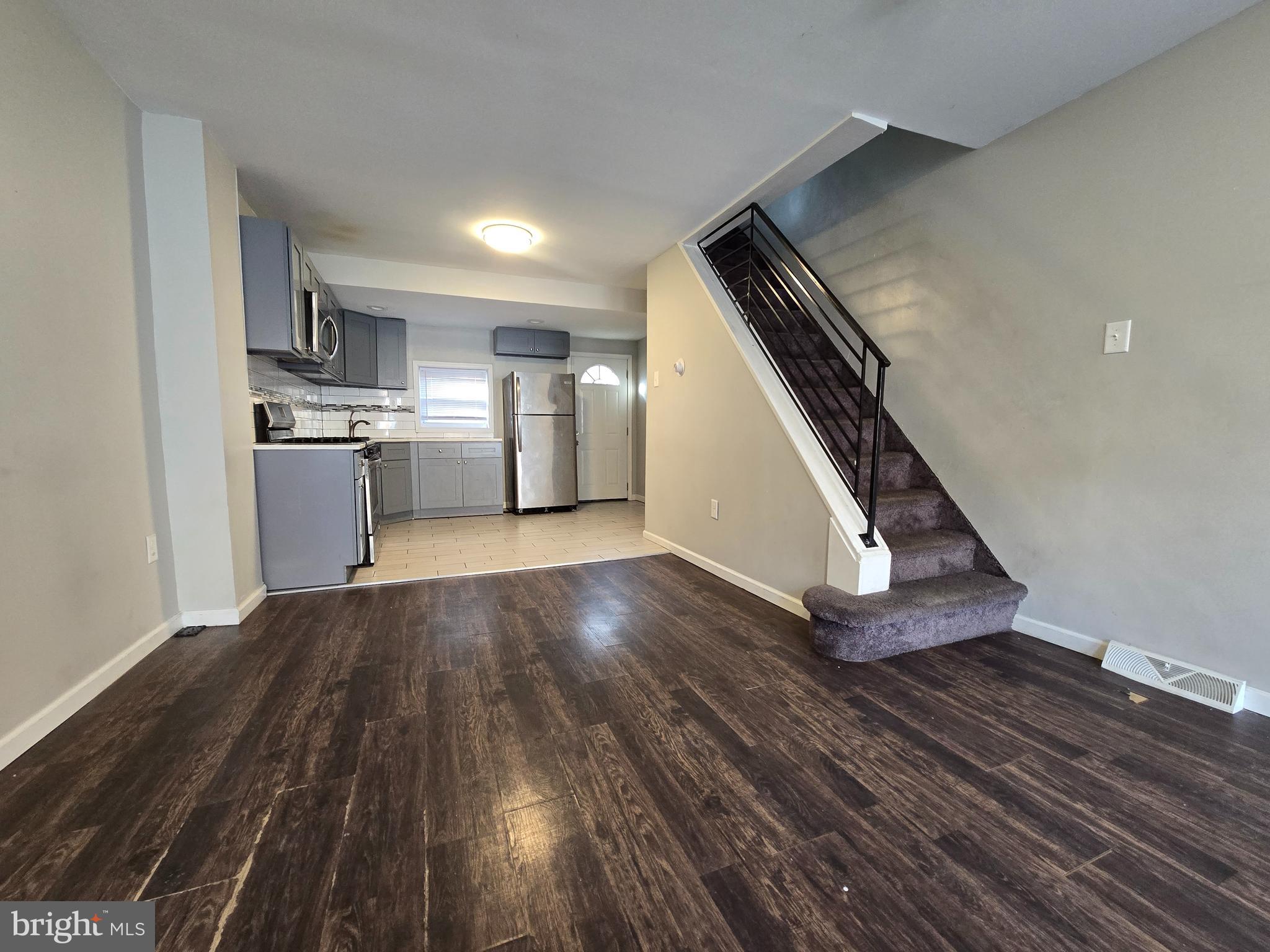 PORT RICHMOND - Residential