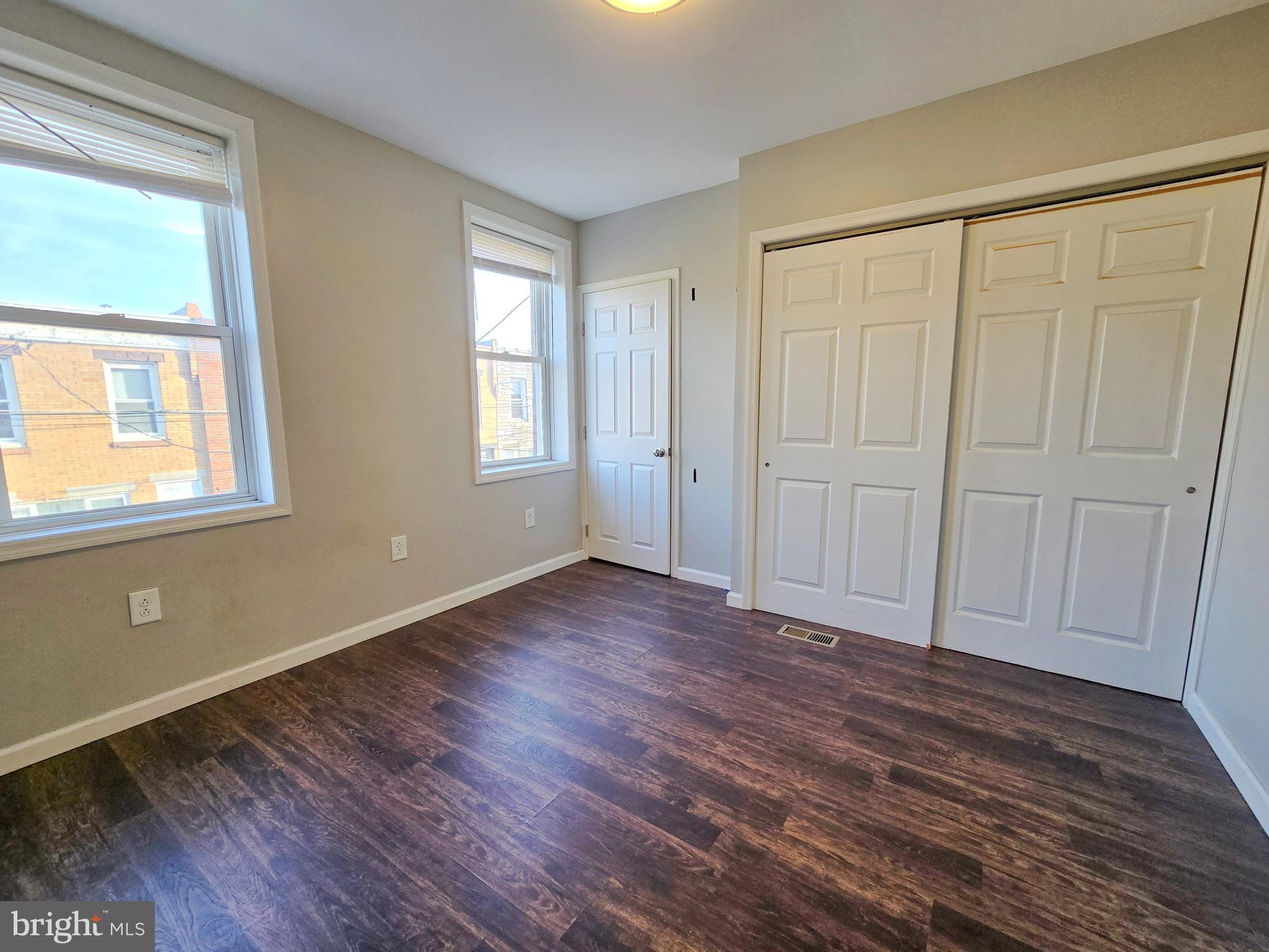 PORT RICHMOND - Residential