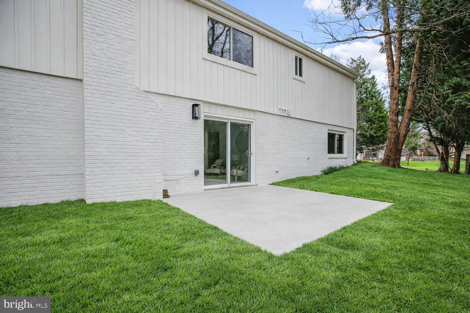 OAK SPRINGS - Residential