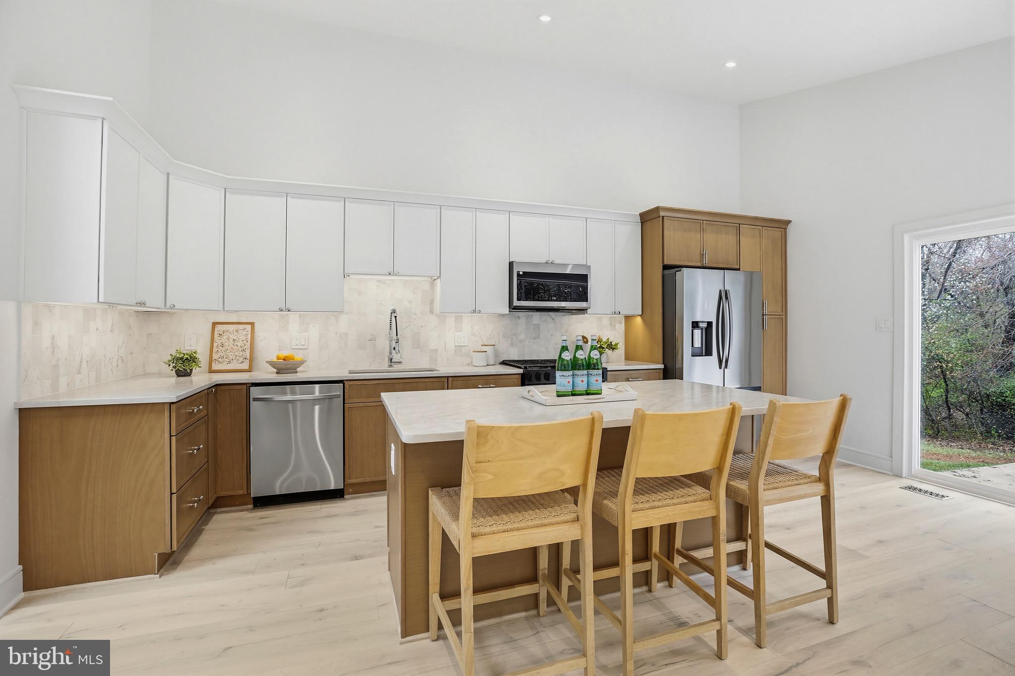 OAK SPRINGS - Residential