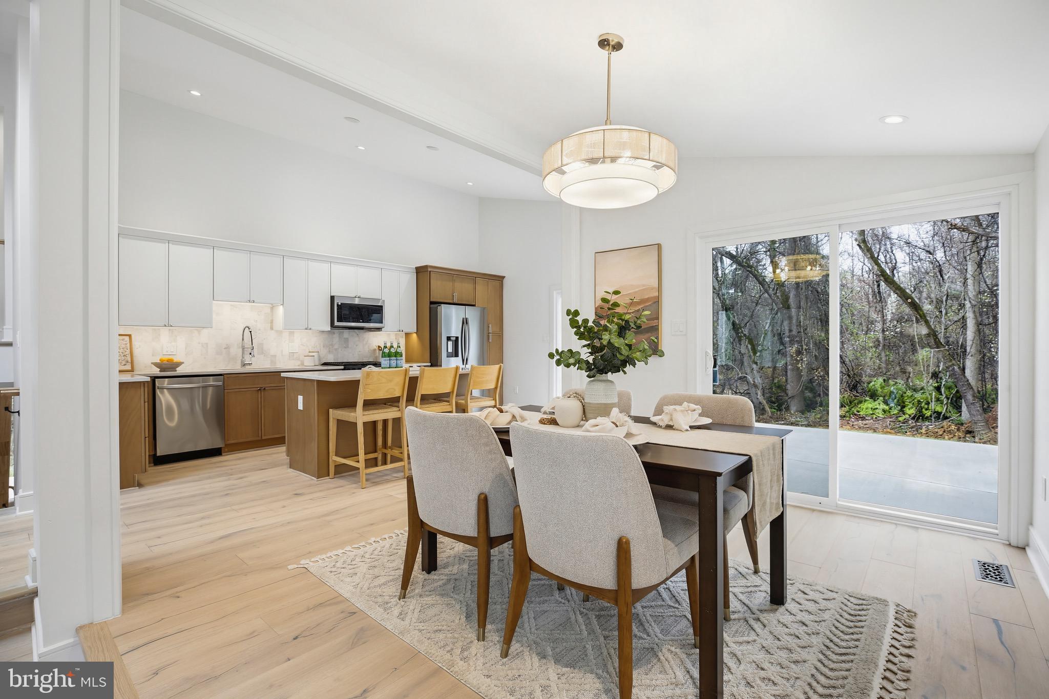 OAK SPRINGS - Residential