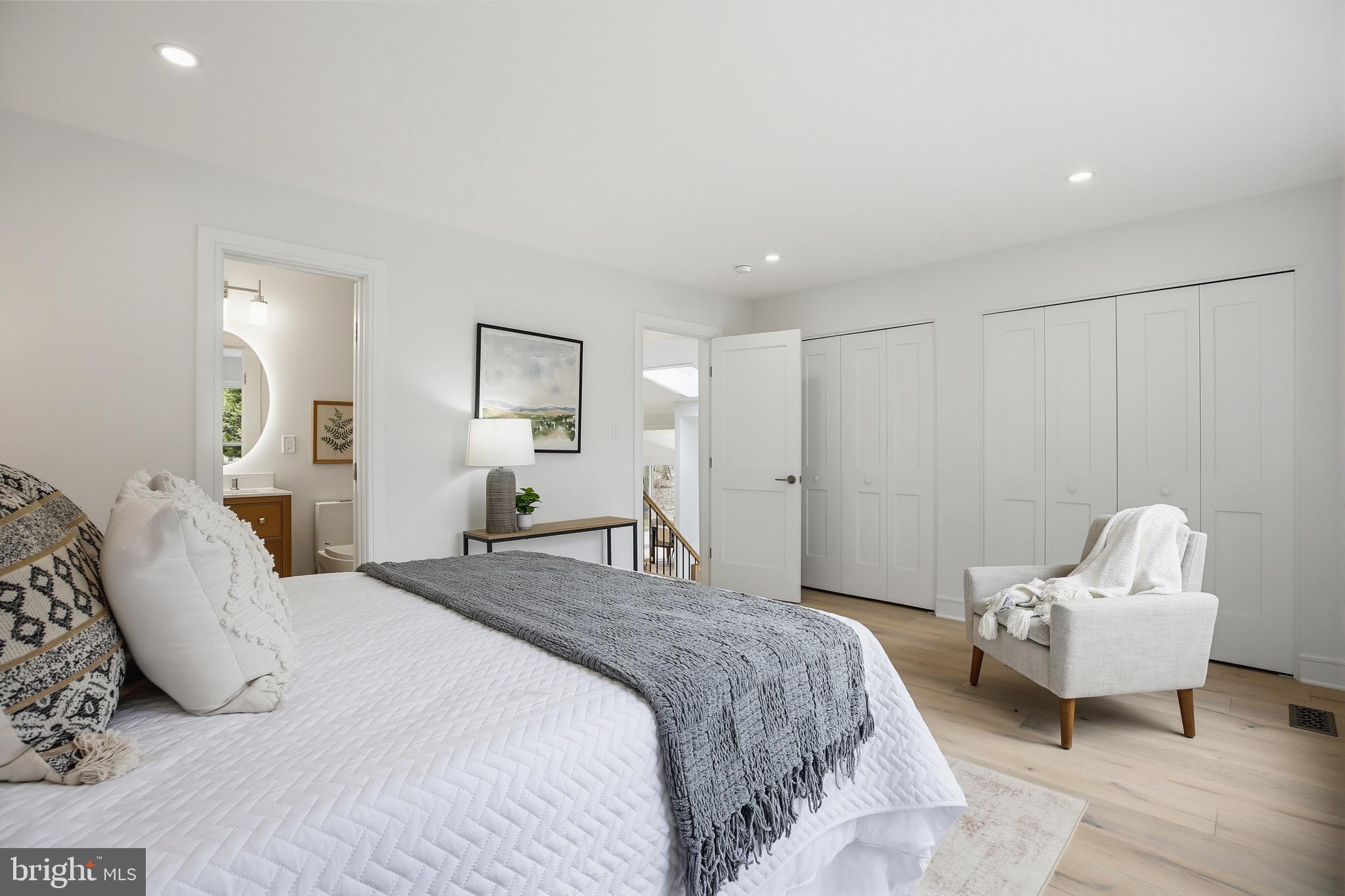 OAK SPRINGS - Residential