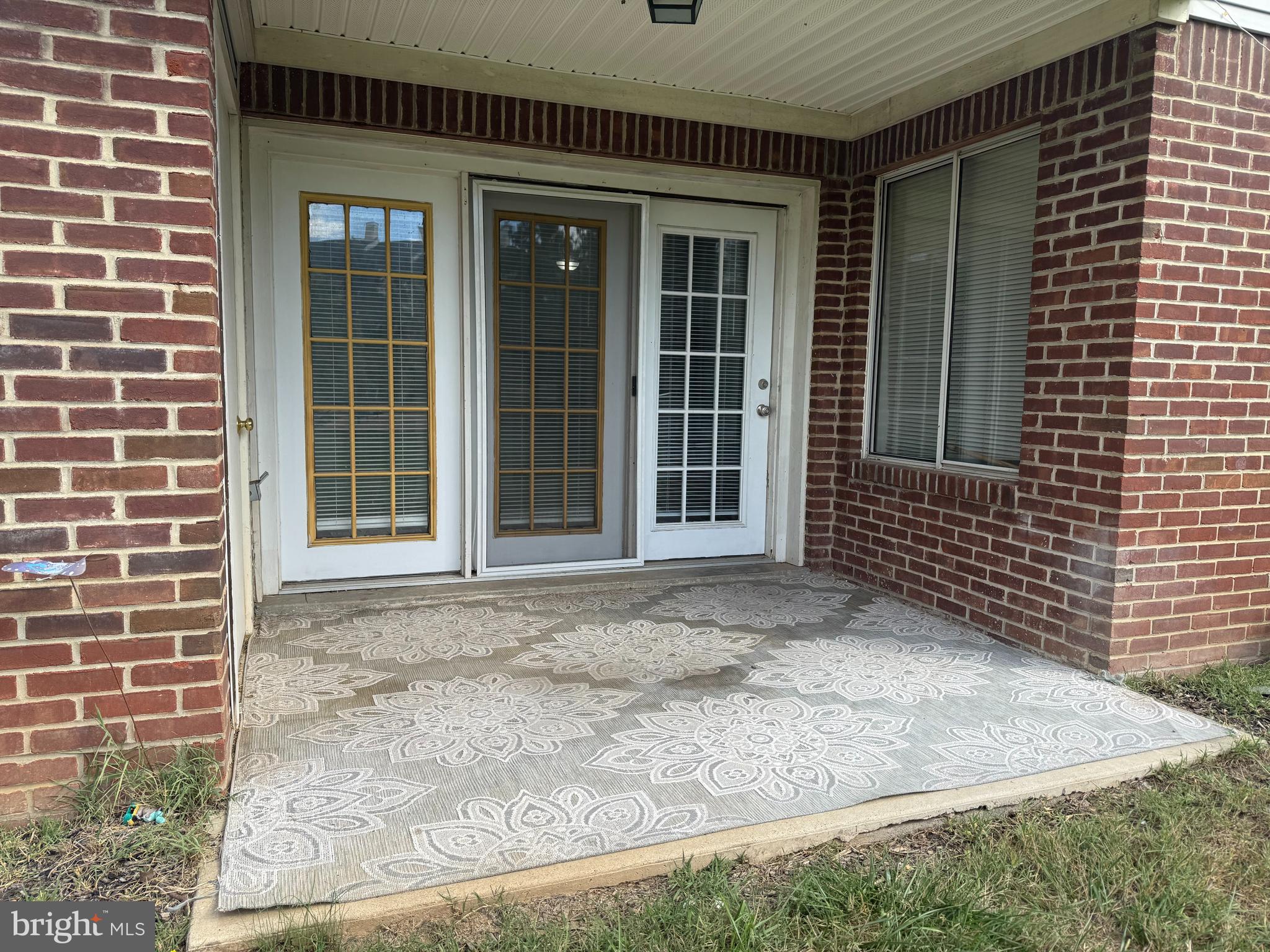 OLD FARM STATION - Residential Lease