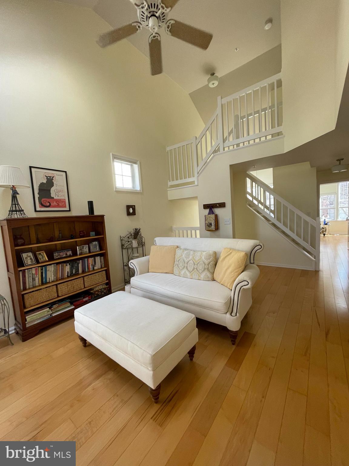 1369 GARDEN WALL CIRCLE 714