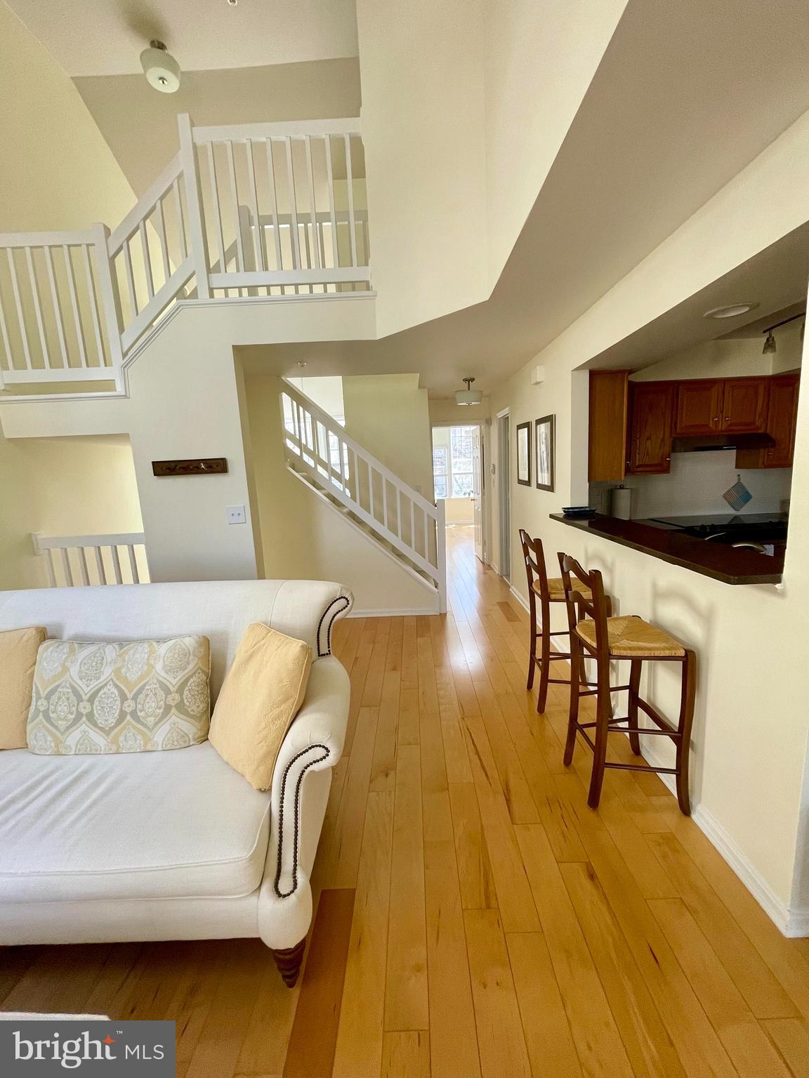 1369 GARDEN WALL CIRCLE 714