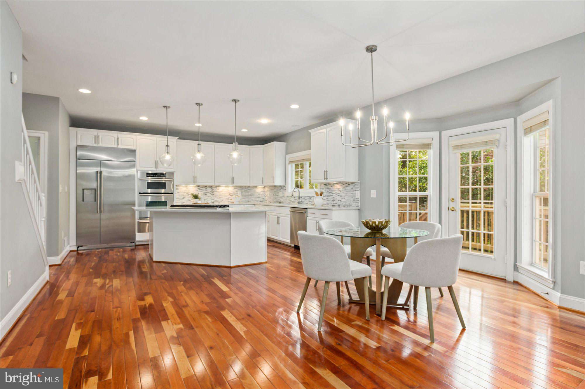 BERKSHIRE OAKWOOD - Residential