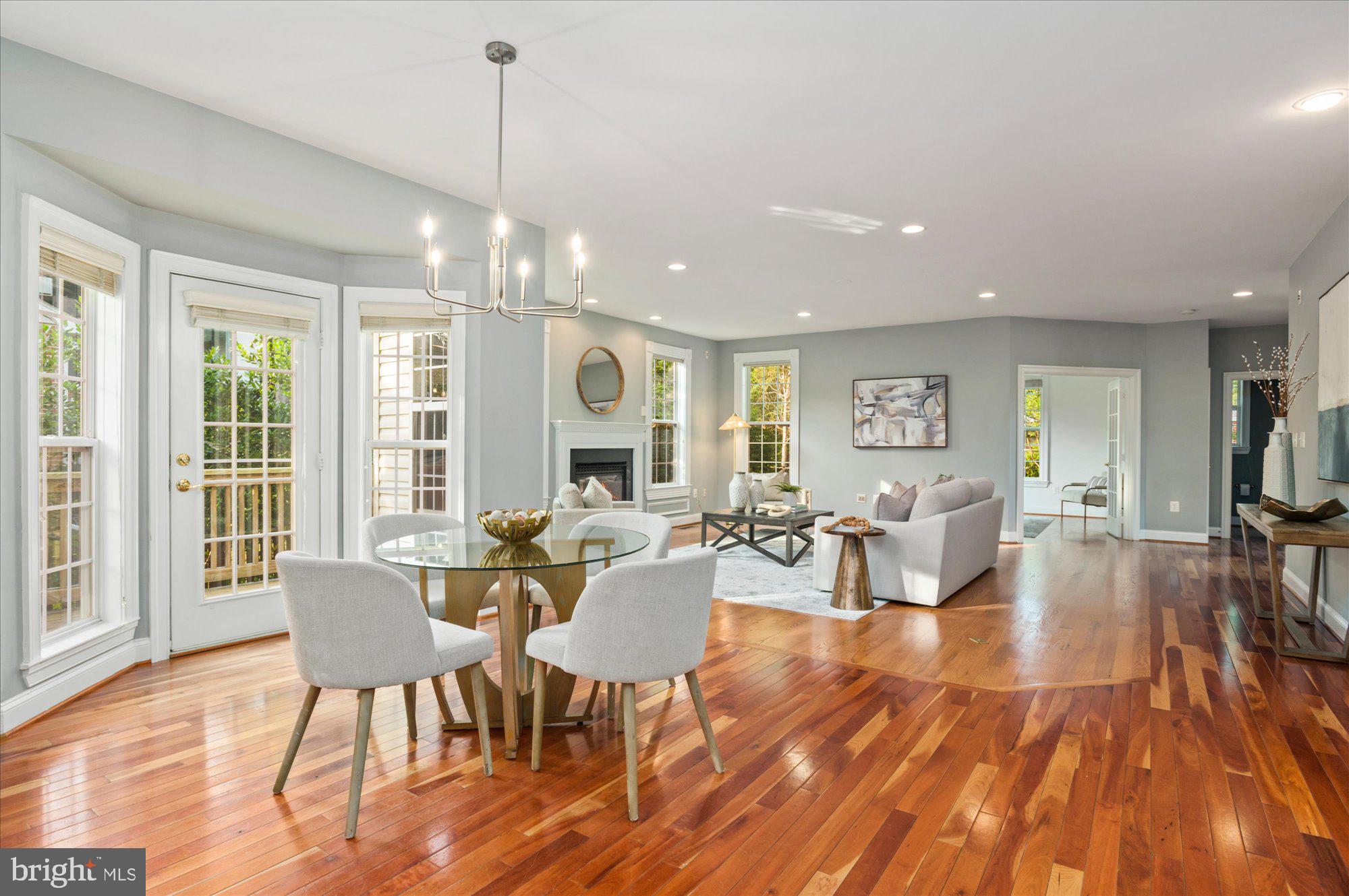 BERKSHIRE OAKWOOD - Residential