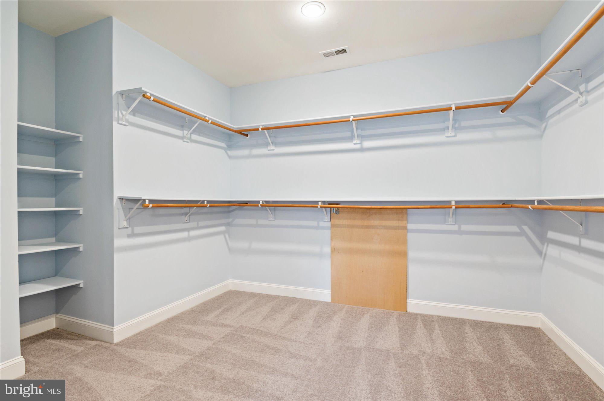 BERKSHIRE OAKWOOD - Residential