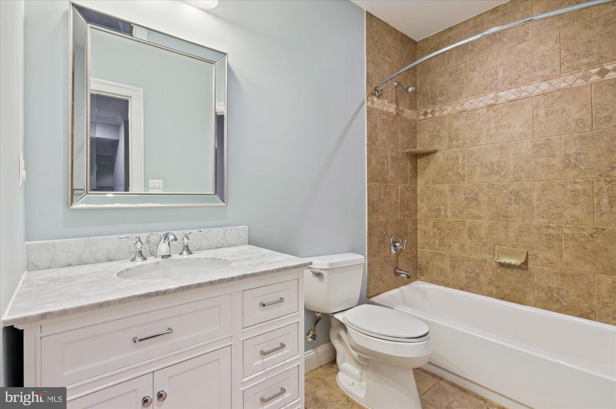 BERKSHIRE OAKWOOD - Residential