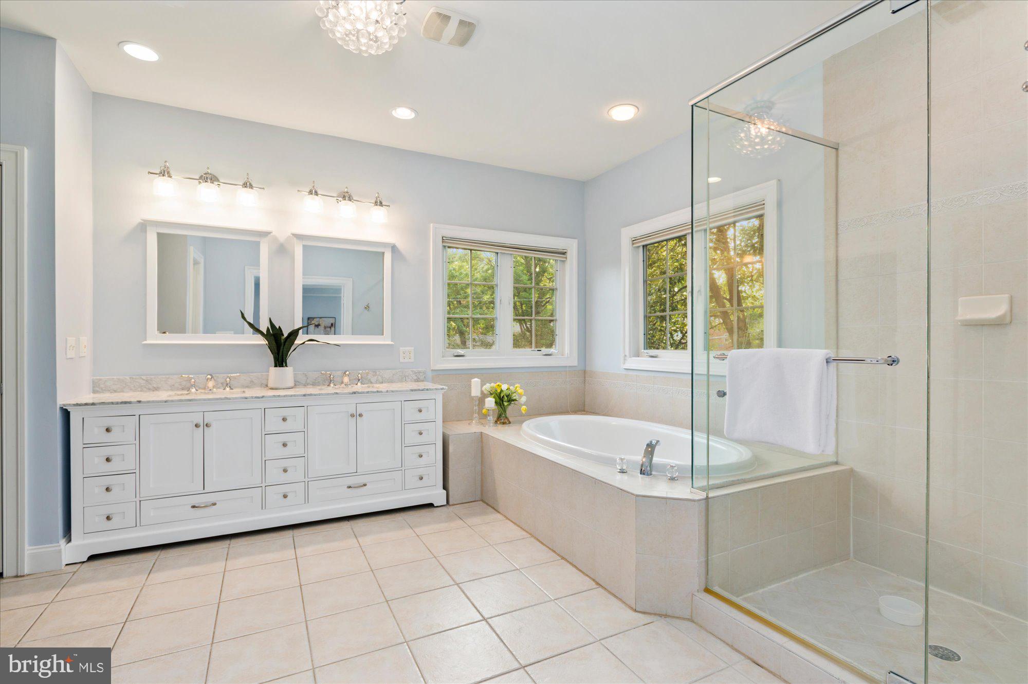 BERKSHIRE OAKWOOD - Residential