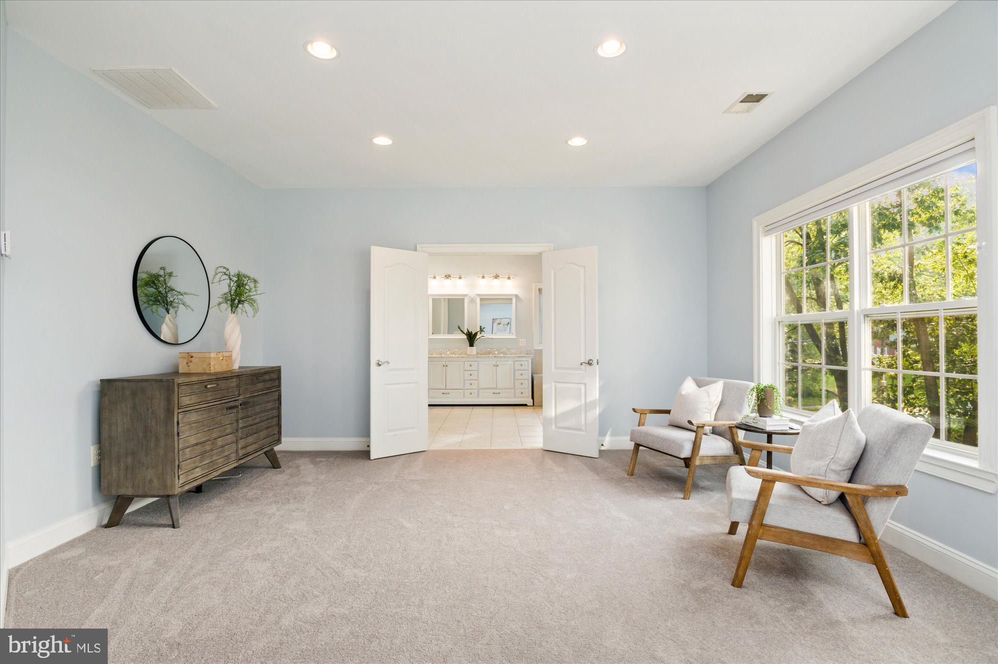 BERKSHIRE OAKWOOD - Residential